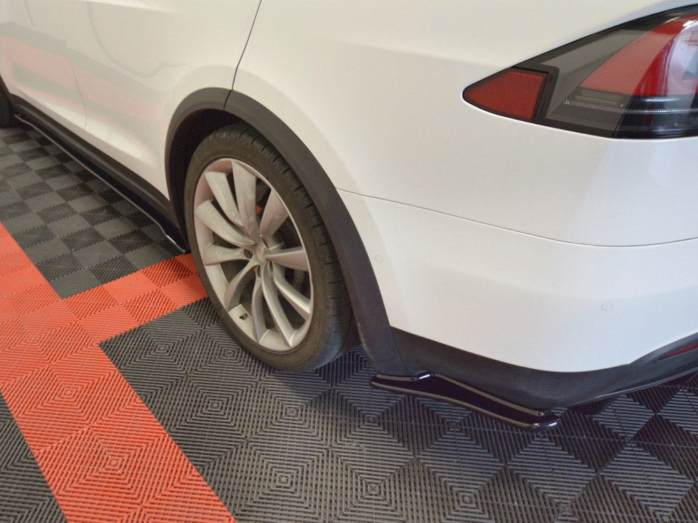 Rear Side Splitters V.1 Tesla Model X - Textured