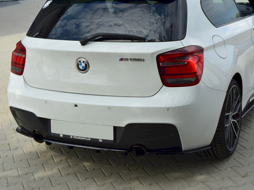 Central Rear Splitter (Vertical Bars) Bmw 1 F20 / F21 - Textured