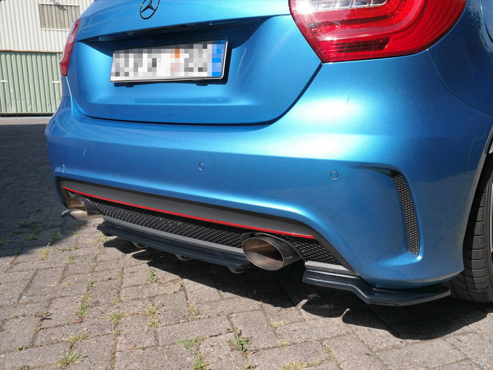 Central Rear Splitter (Vertical Bars) Mercedes A-class W176 Amg-line Pre-facelift (2013-2015) - Textured