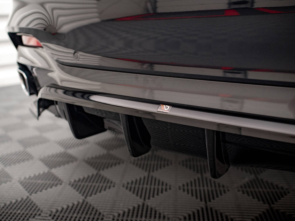 Central Rear Splitter (Vertical Bars) Bmw X6 M Sport F16