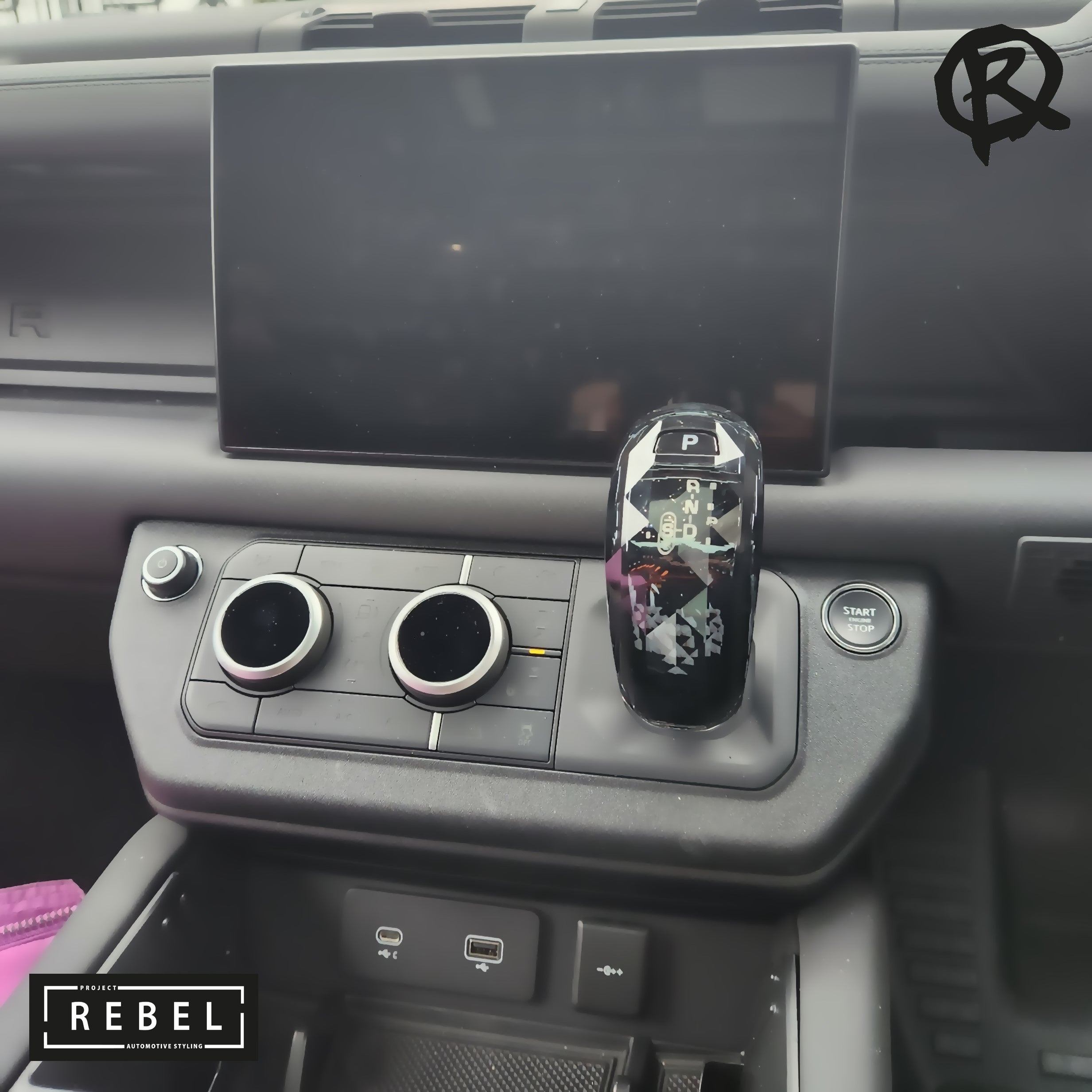 Defender L663 Black Crystal Gear Knob