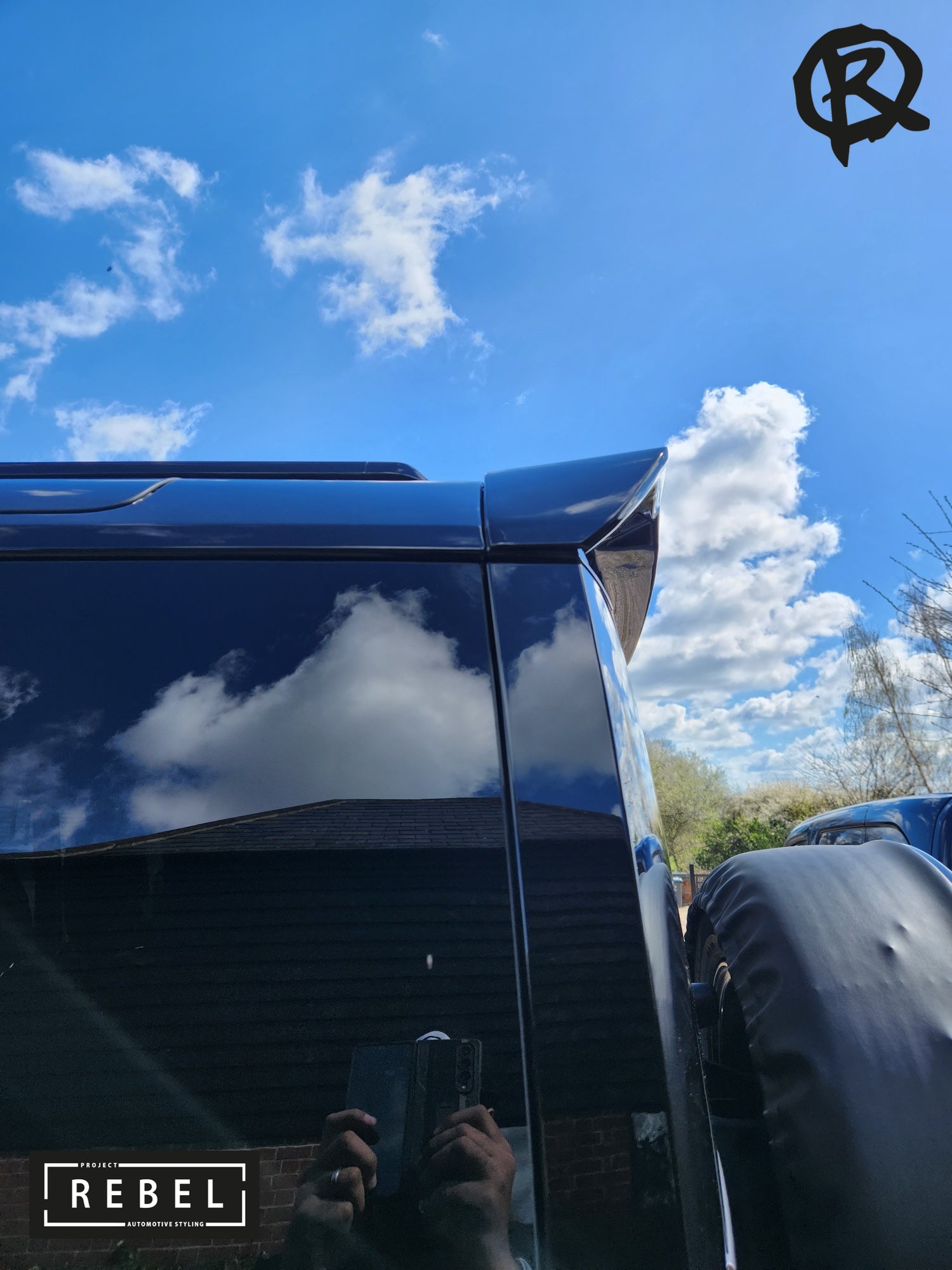 Defender L663 Gloss Black Rear Spoiler v2