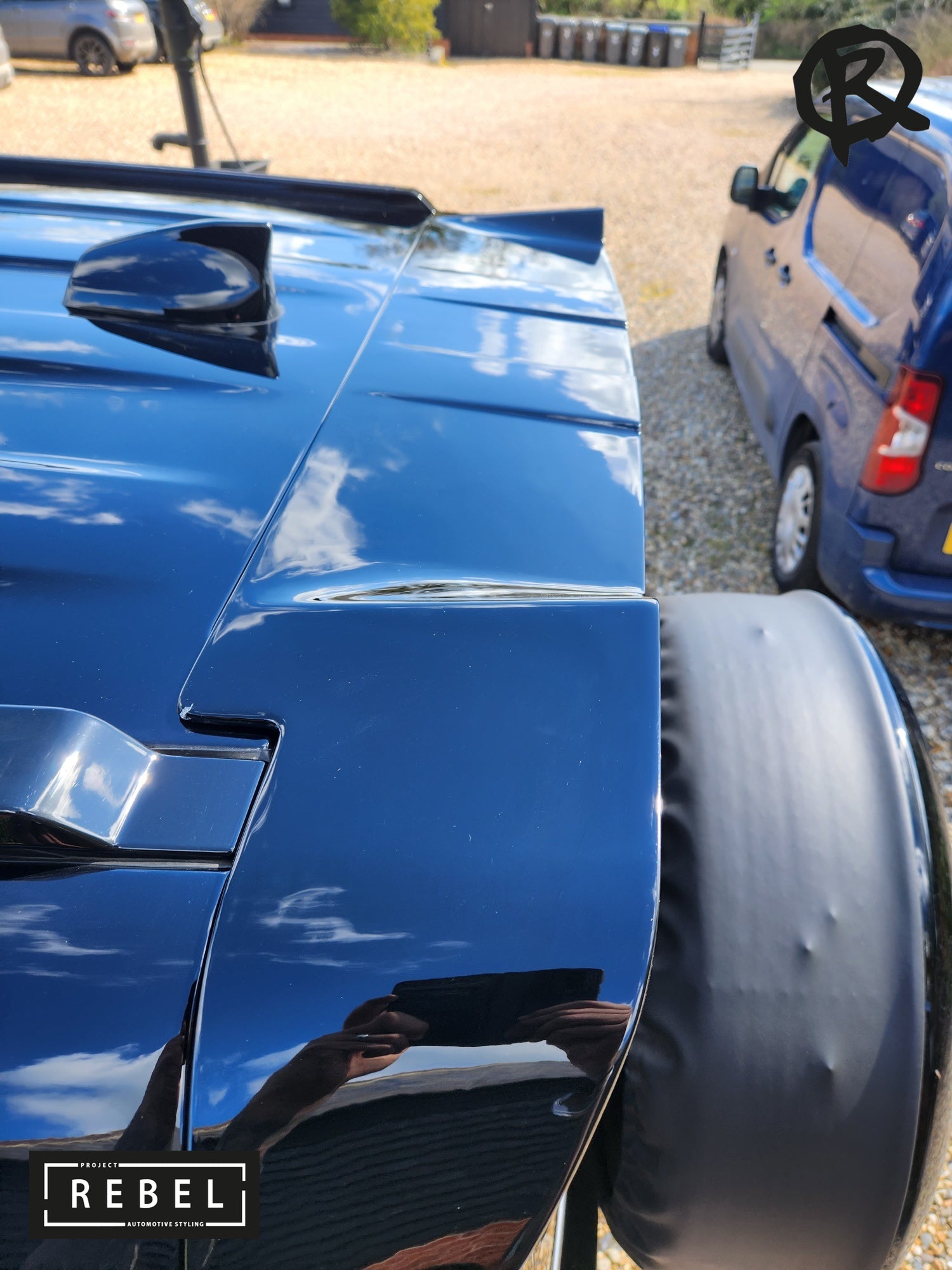 Defender L663 Gloss Black Rear Spoiler v2