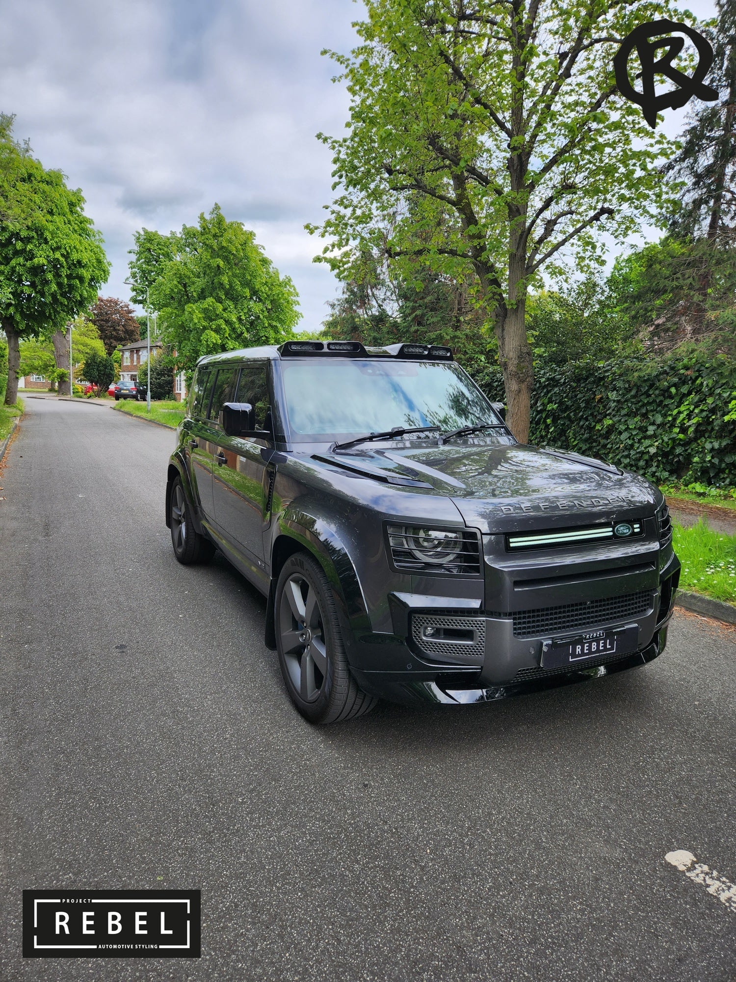 Defender L663 Side Vent Gloss Black v2