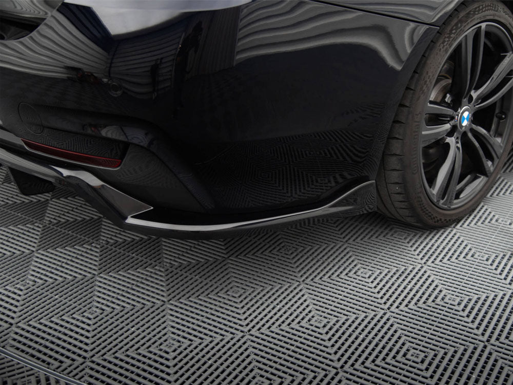 Central Rear Splitter (Vertical Bars) Bmw 4 Coupe / Gran Coupe / Cabrio M-Pack F32 / F36 / F33