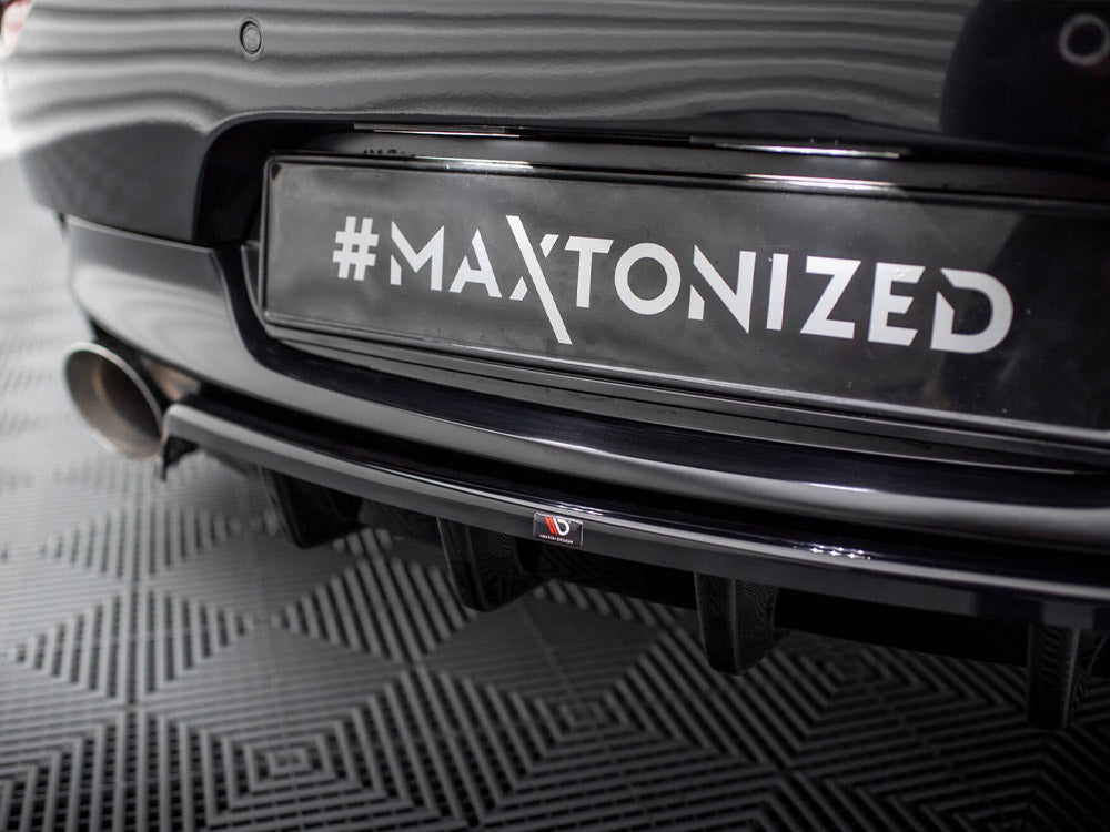 Central Rear Splitter (Vertical Bars) Bmw Z4 M-Pack E89 Facelift