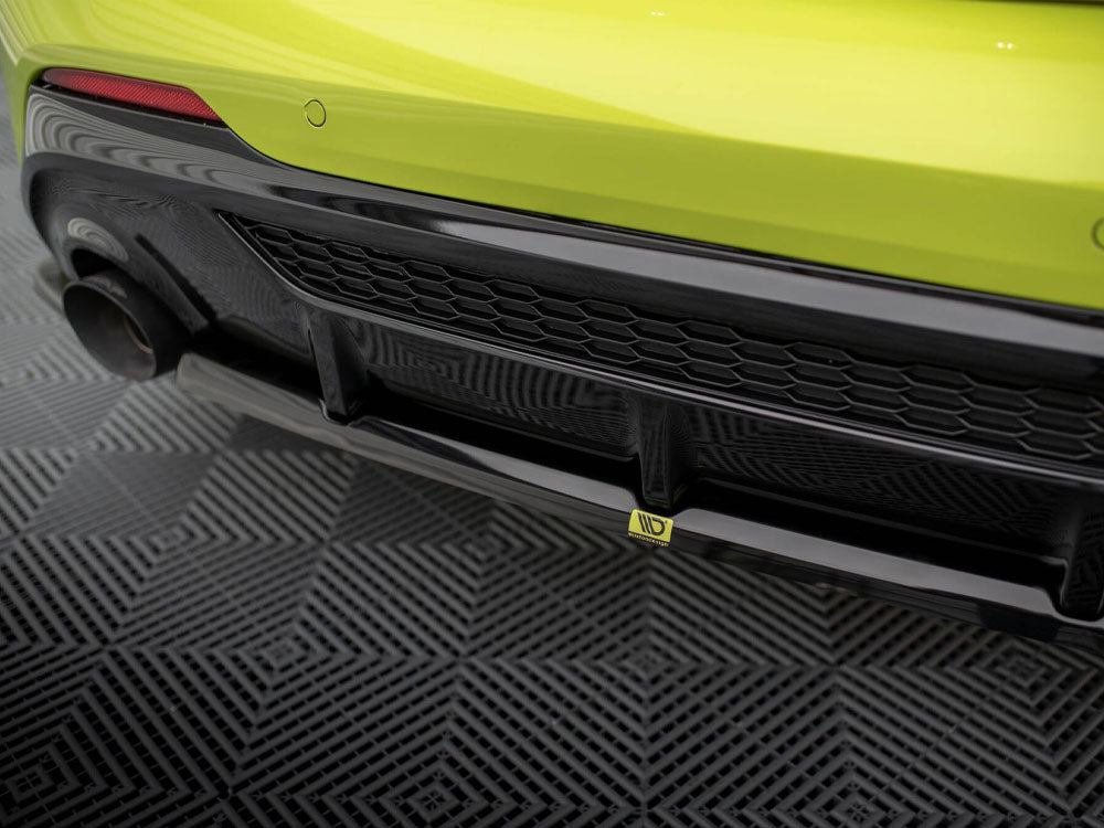 Central Rear Splitter V.2 Bmw M135I F40