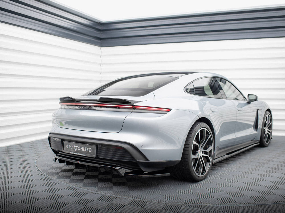 Rear Splitter (Vertical Bars) Porsche Taycan / Taycan 4 / Taycan 4S / Taycan Gts Mk1
