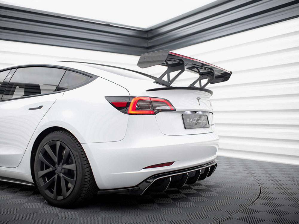 Carbon Spoiler + LED Tesla Model 3