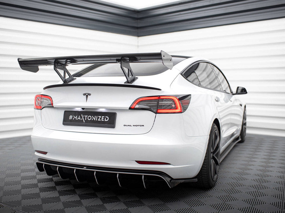 Carbon Spoiler Tesla Model 3