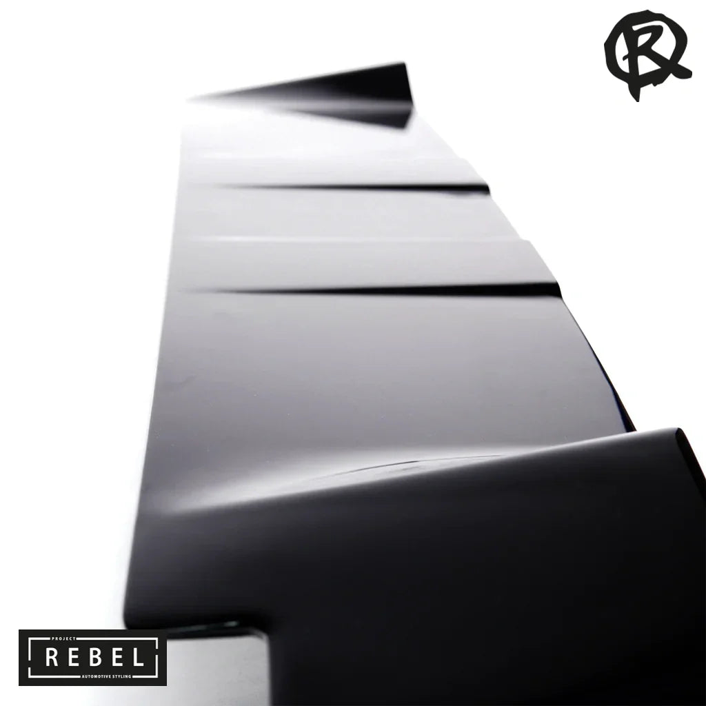 Defender L663 Gloss Black Rear Spoiler v2