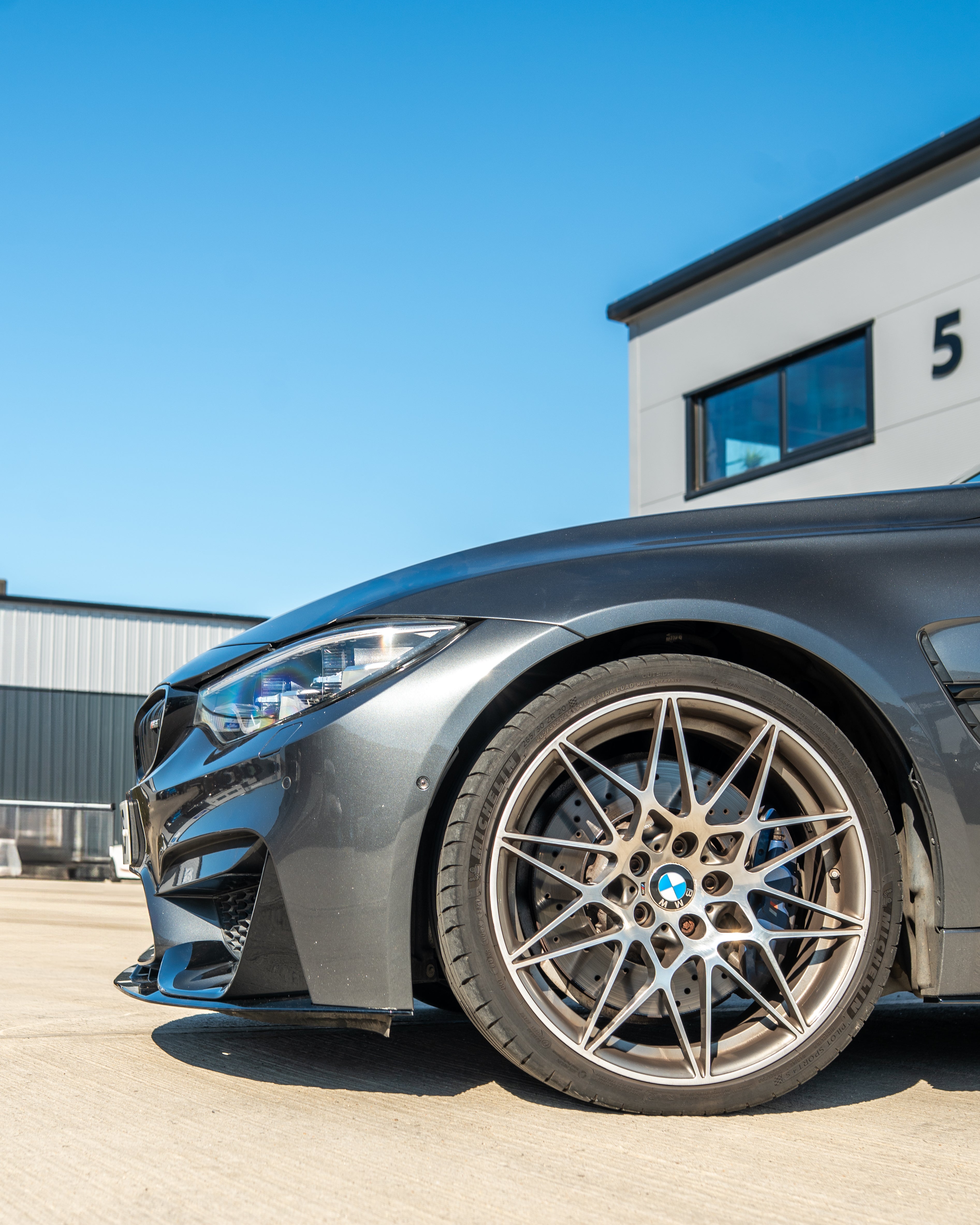 BMW M3 (F80) FULL GLOSS BLACK KIT