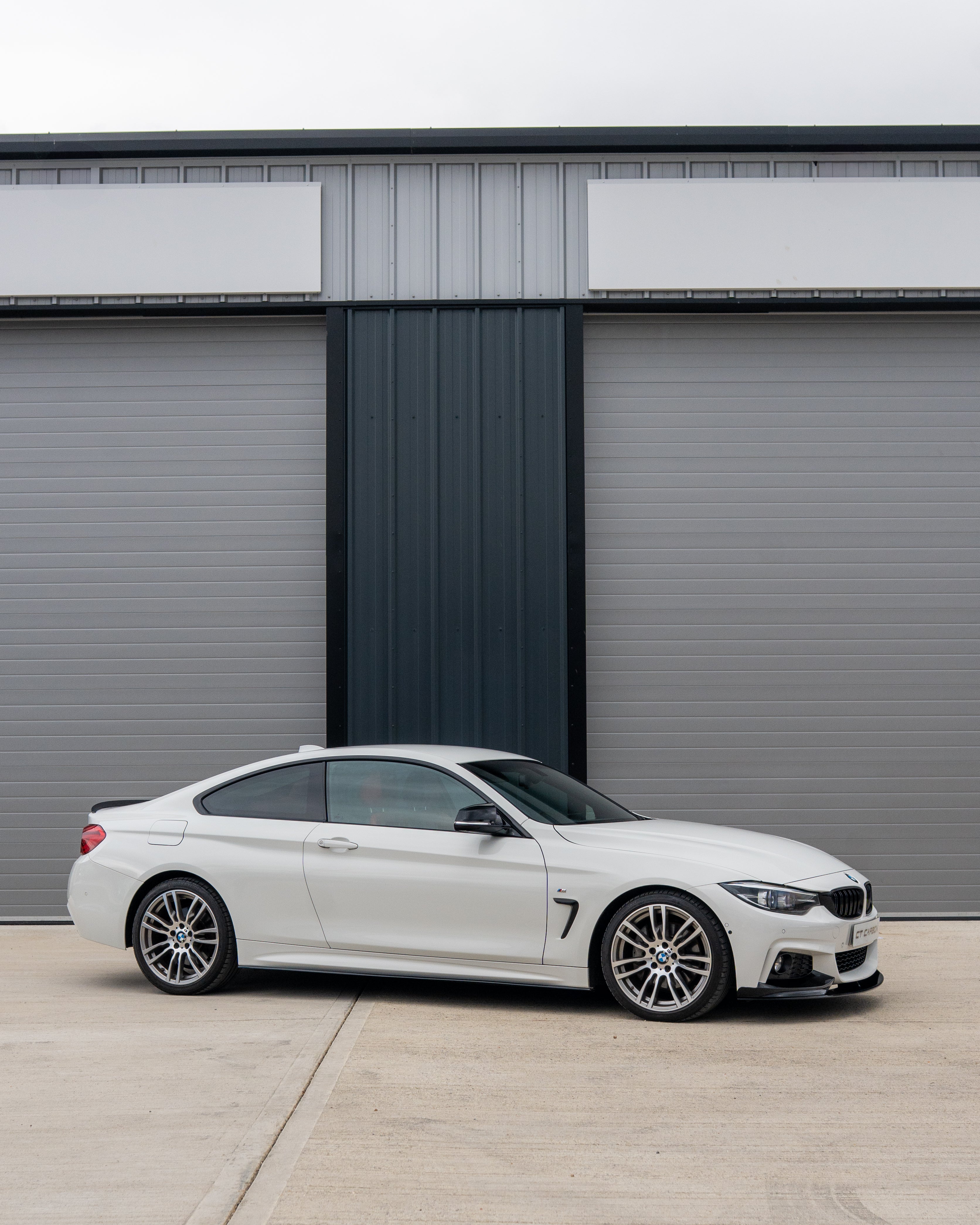BMW 4 SERIES F32 GLOSS BLACK FULL KIT (DUAL EXHAUST) - MP STYLE - BLAK BY CT CARBON