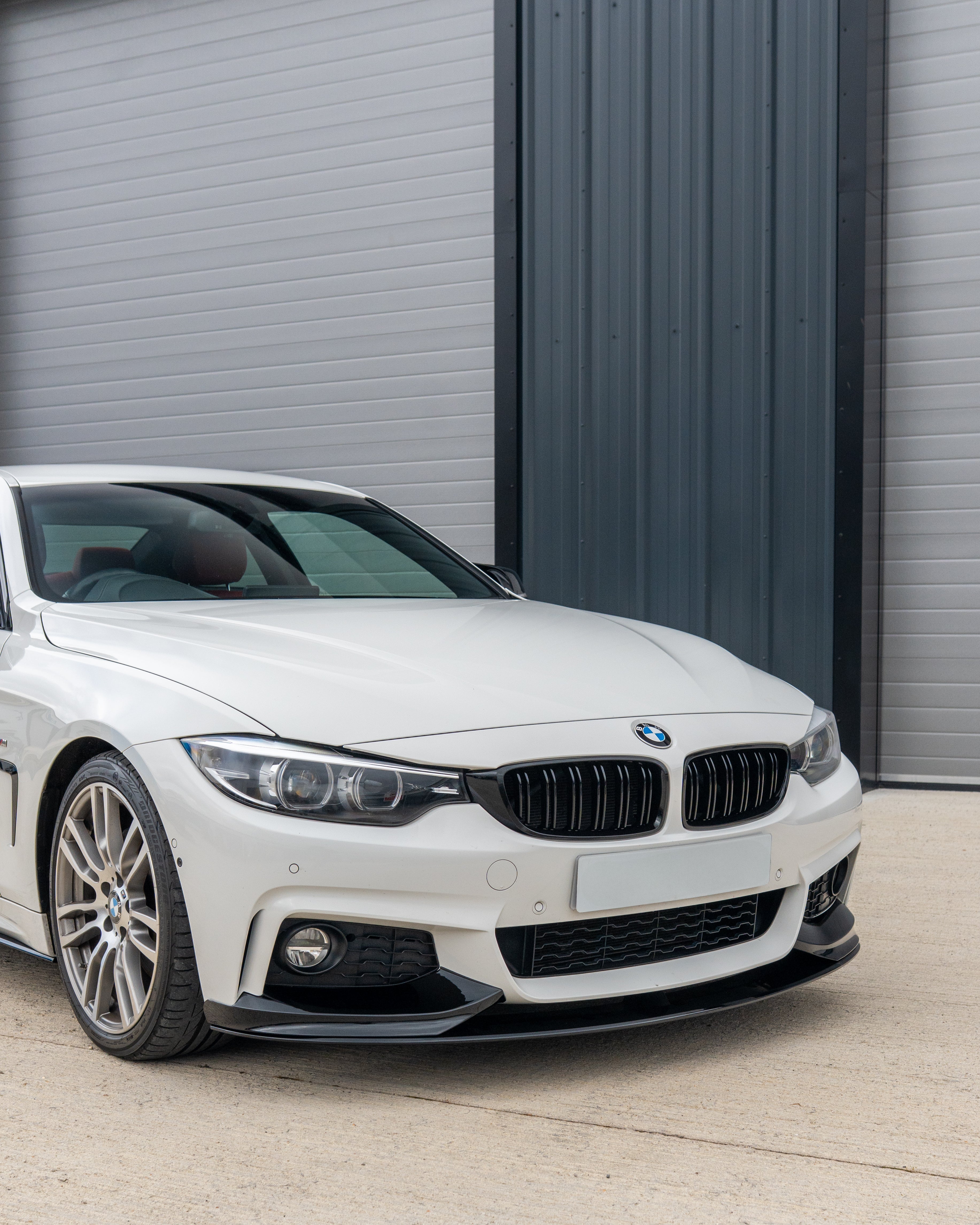 BMW 4 SERIES F32 GLOSS BLACK FULL KIT (DUAL EXHAUST) - MP STYLE - BLAK BY CT CARBON