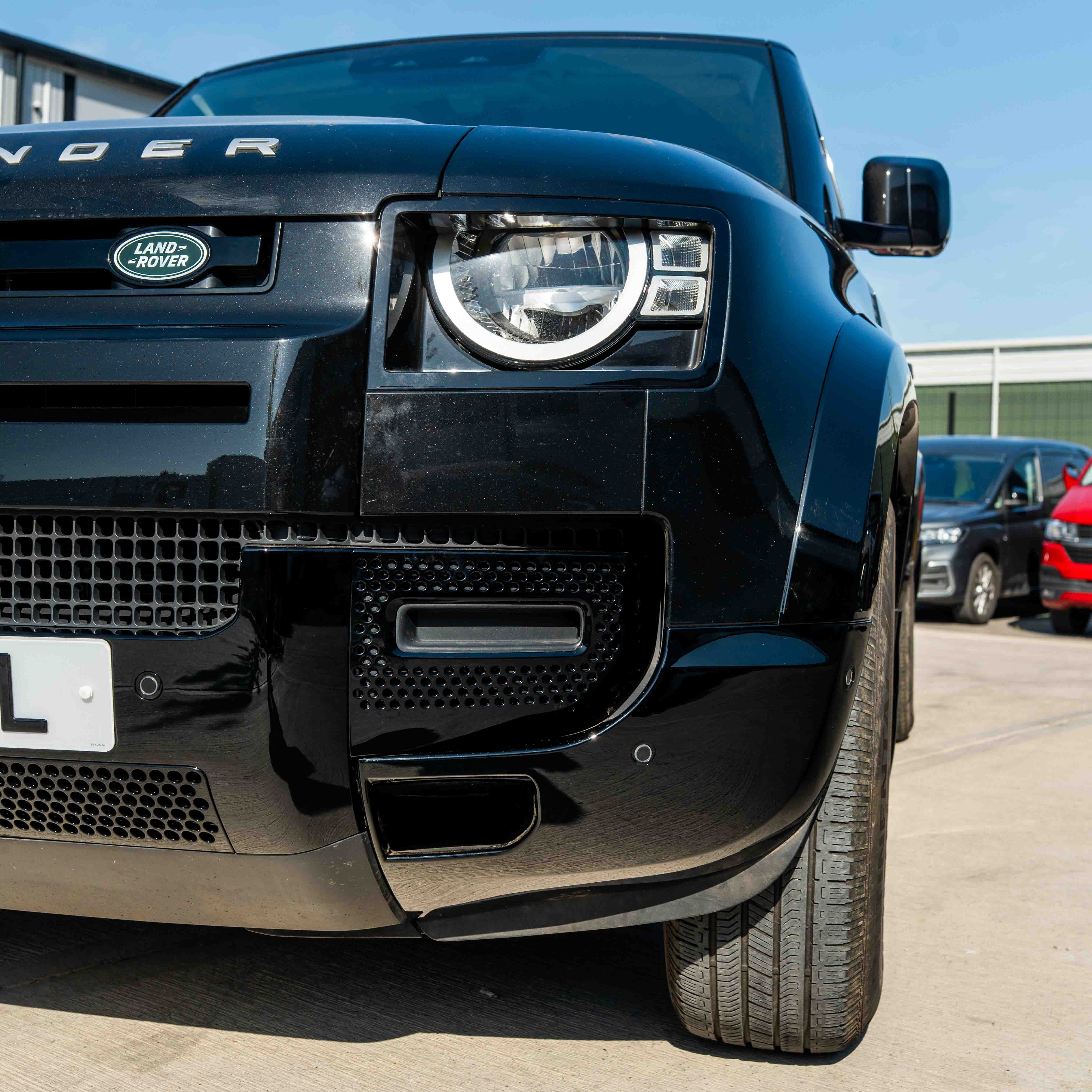 LAND ROVER DEFENDER L663 110 & 90 FRONT AND REAR GLOSS BLACK MIDDLE TRIM PACK