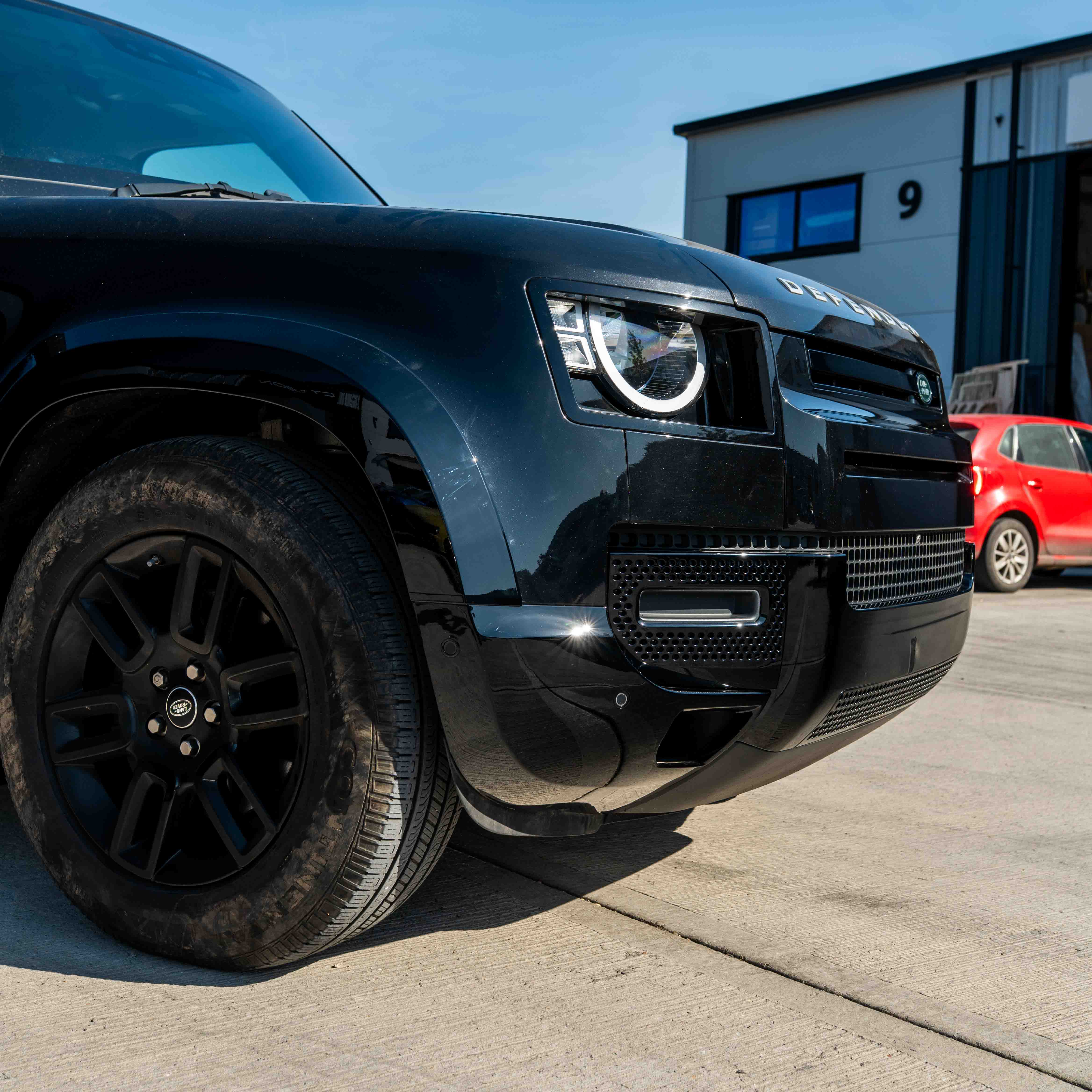 LAND ROVER DEFENDER L663 110 & 90 FRONT AND REAR GLOSS BLACK MIDDLE TRIM PACK