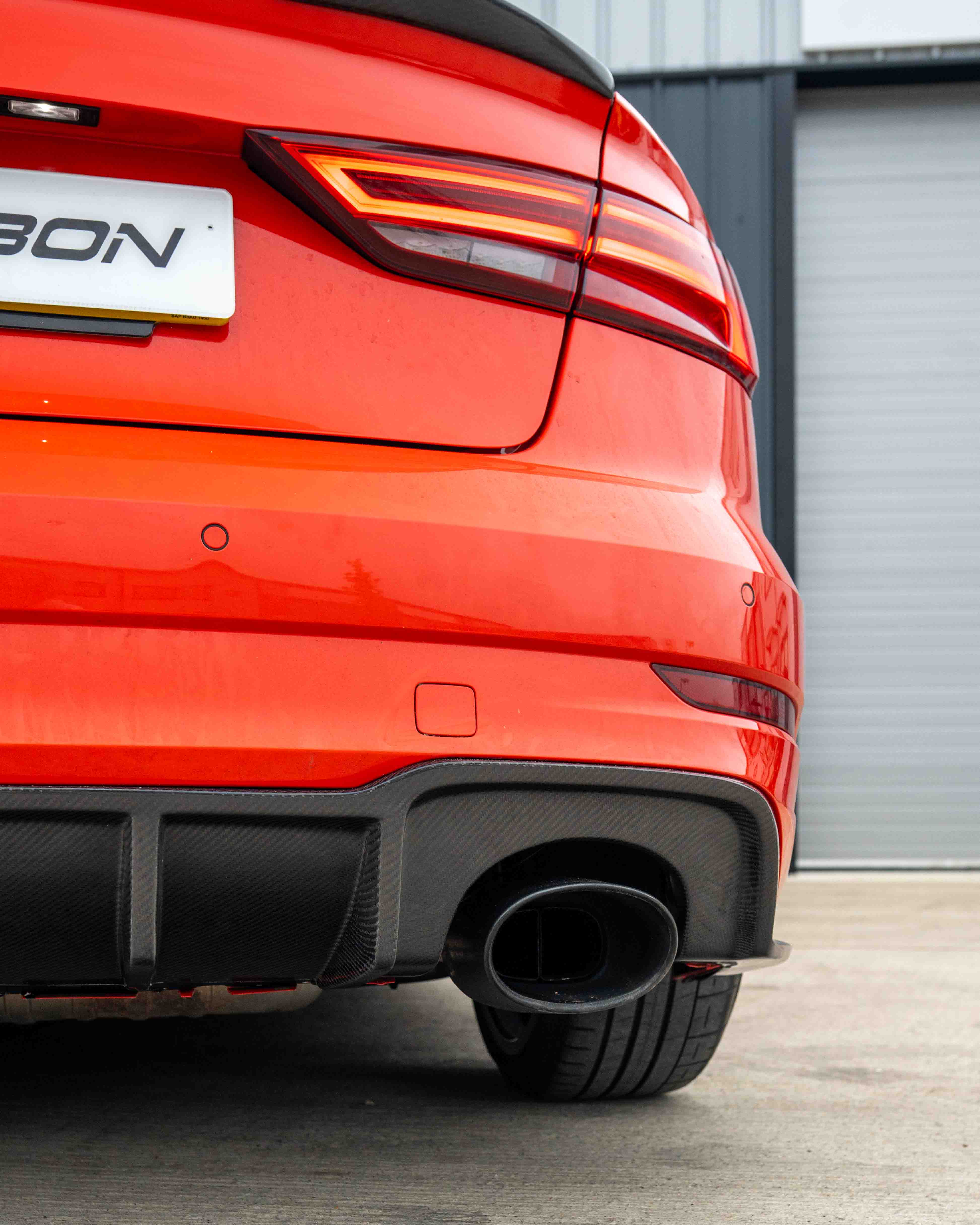 AUDI RS3 8V SALOON REAR CARBON DIFFUSER WITH DTM LIGHT