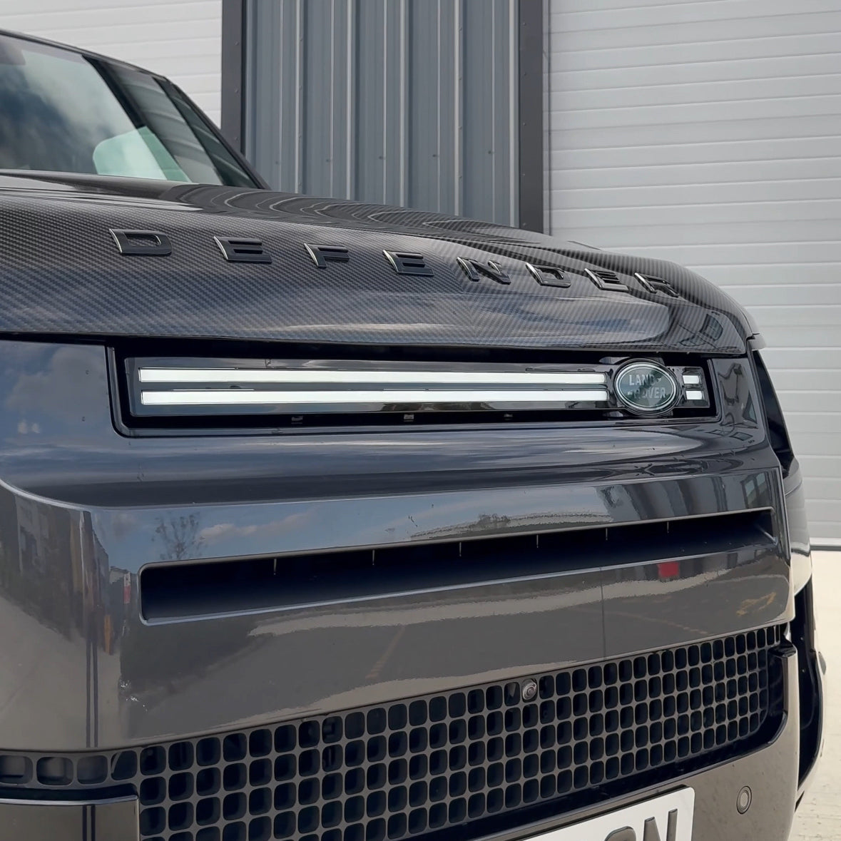 LAND ROVER DEFENDER L663 110 & 90 FRONT GRILLE LED LIGHT