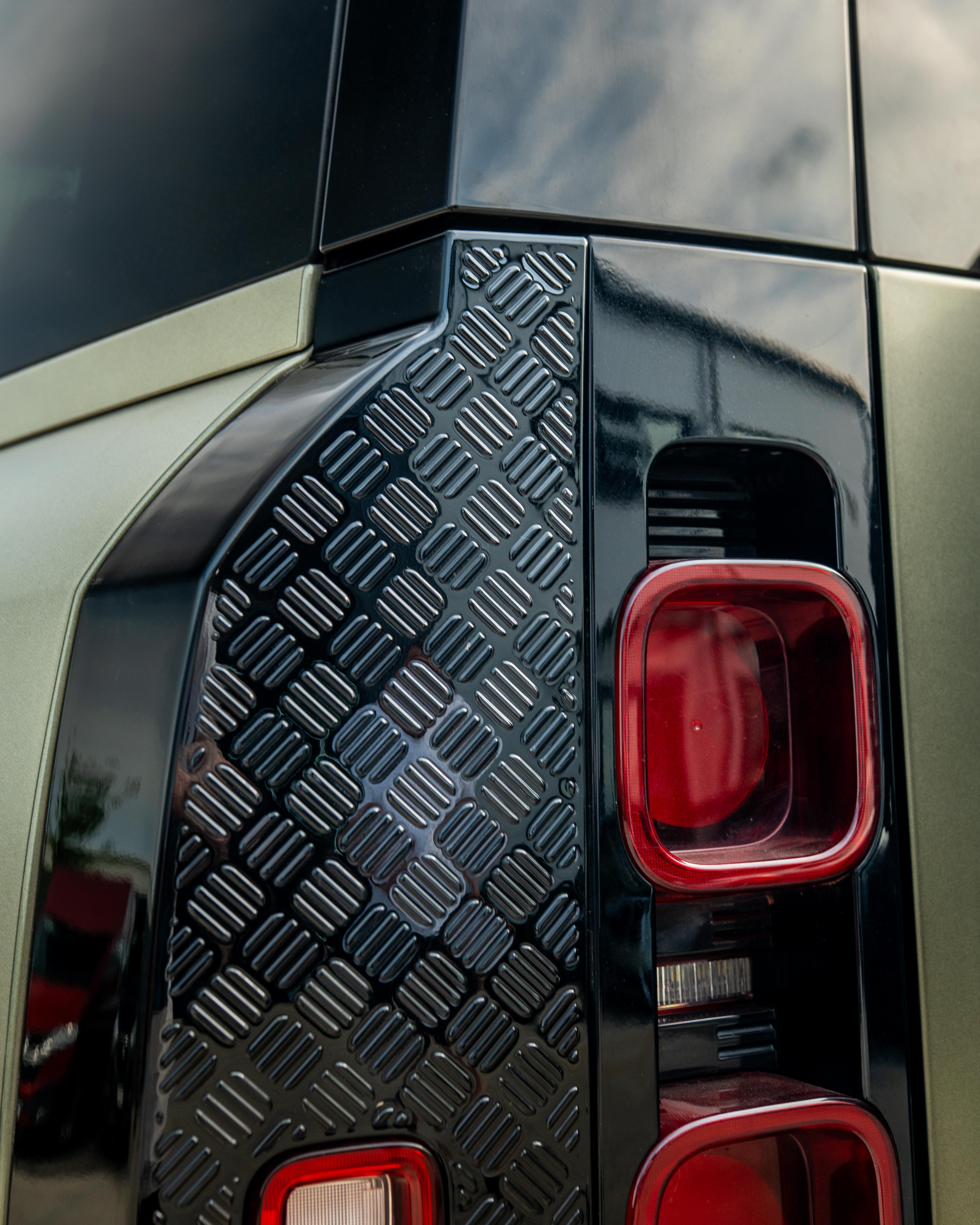 LAND ROVER DEFENDER L663 110 GLOSS BLACK ANTI SCRATCH TRIM SET