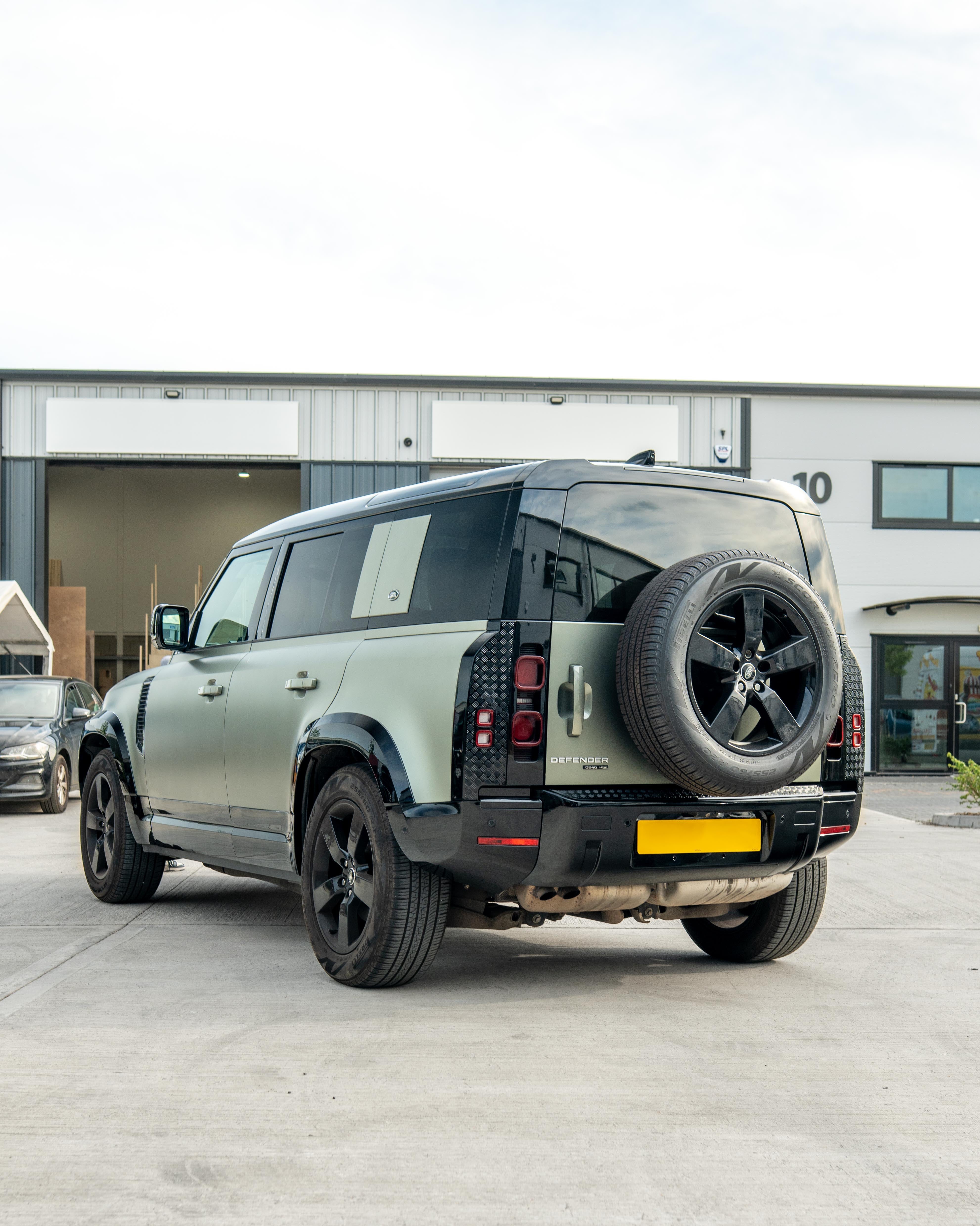 LAND ROVER DEFENDER L663 110 GLOSS BLACK ANTI SCRATCH TRIM SET