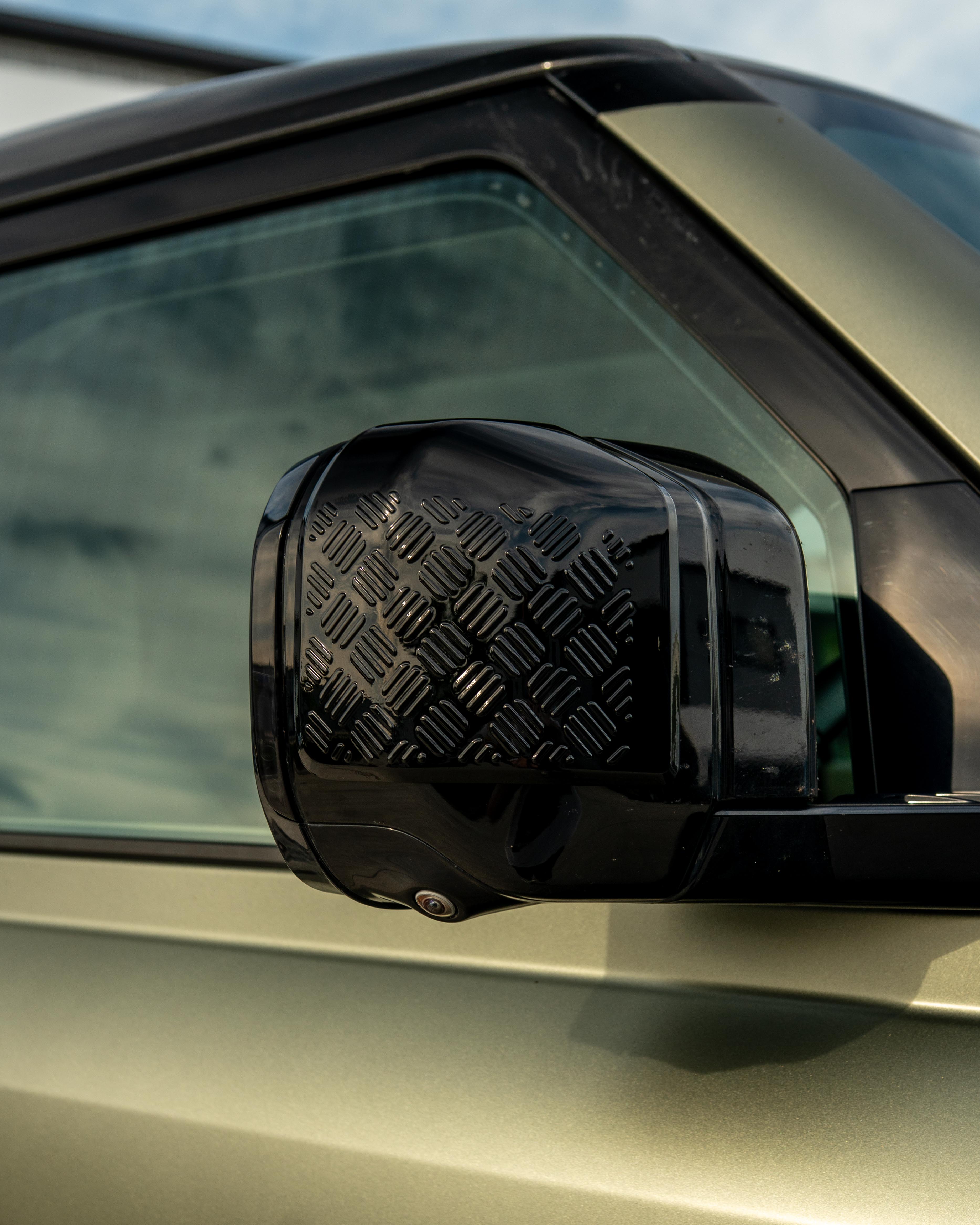 LAND ROVER DEFENDER L663 110 GLOSS BLACK ANTI SCRATCH TRIM SET