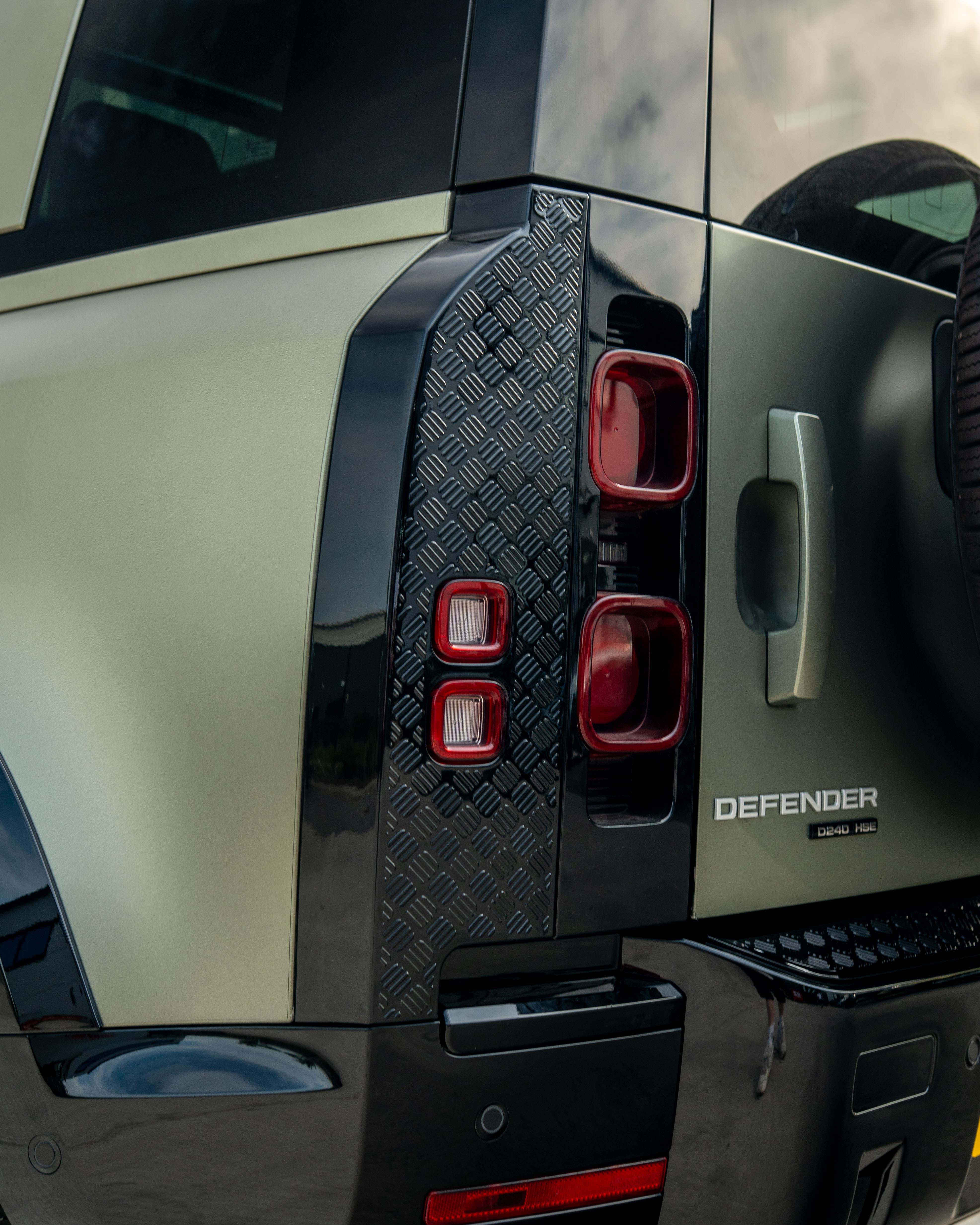 LAND ROVER DEFENDER L663 110 GLOSS BLACK ANTI SCRATCH TRIM SET