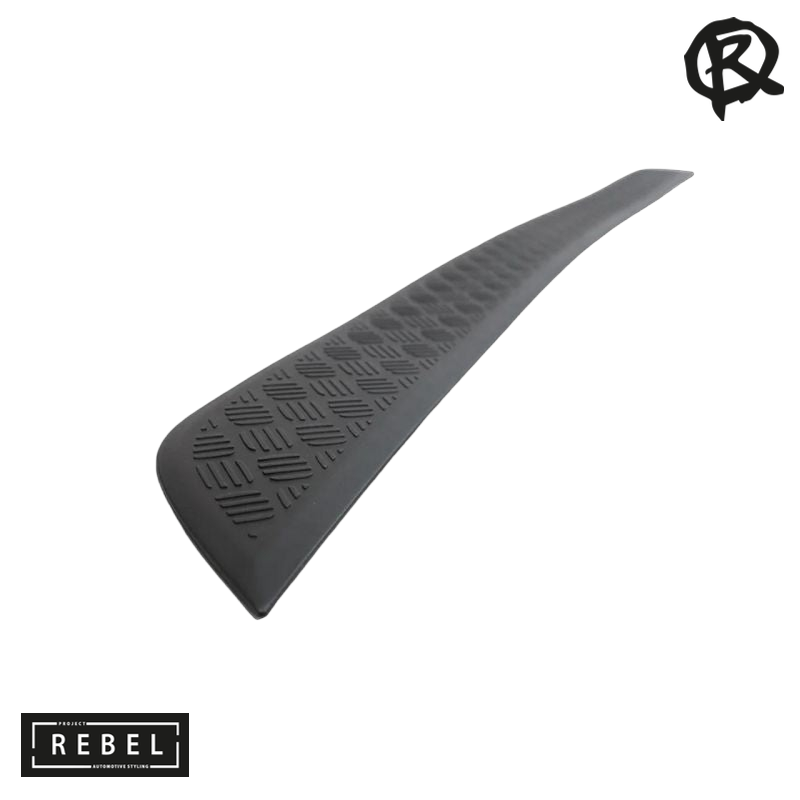 Defender L663 Chequer Plate Tailgate Scratchplate - 90/110/130