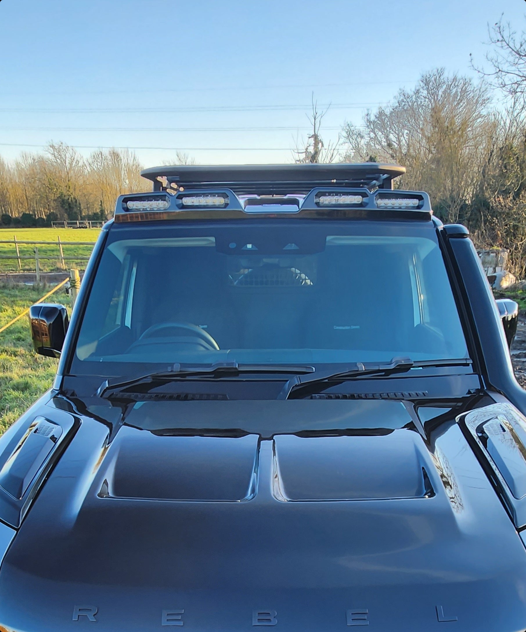 Defender L663 Project Rebel Vented Bonnet Gloss Black / Primer