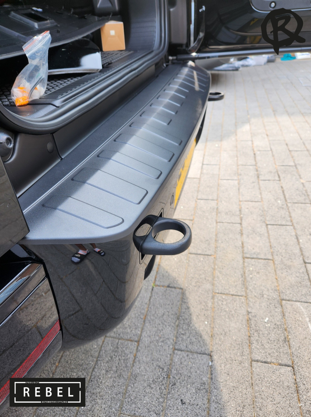 Defender L663 XL Bumper Protector - Black / Silver