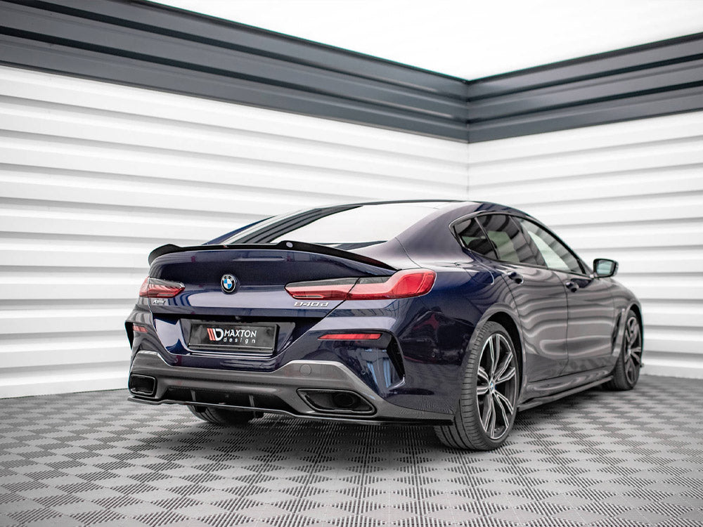 Central Rear Splitter (Vertical Bars) Bmw 8 Gran Coupe M-Pack G16