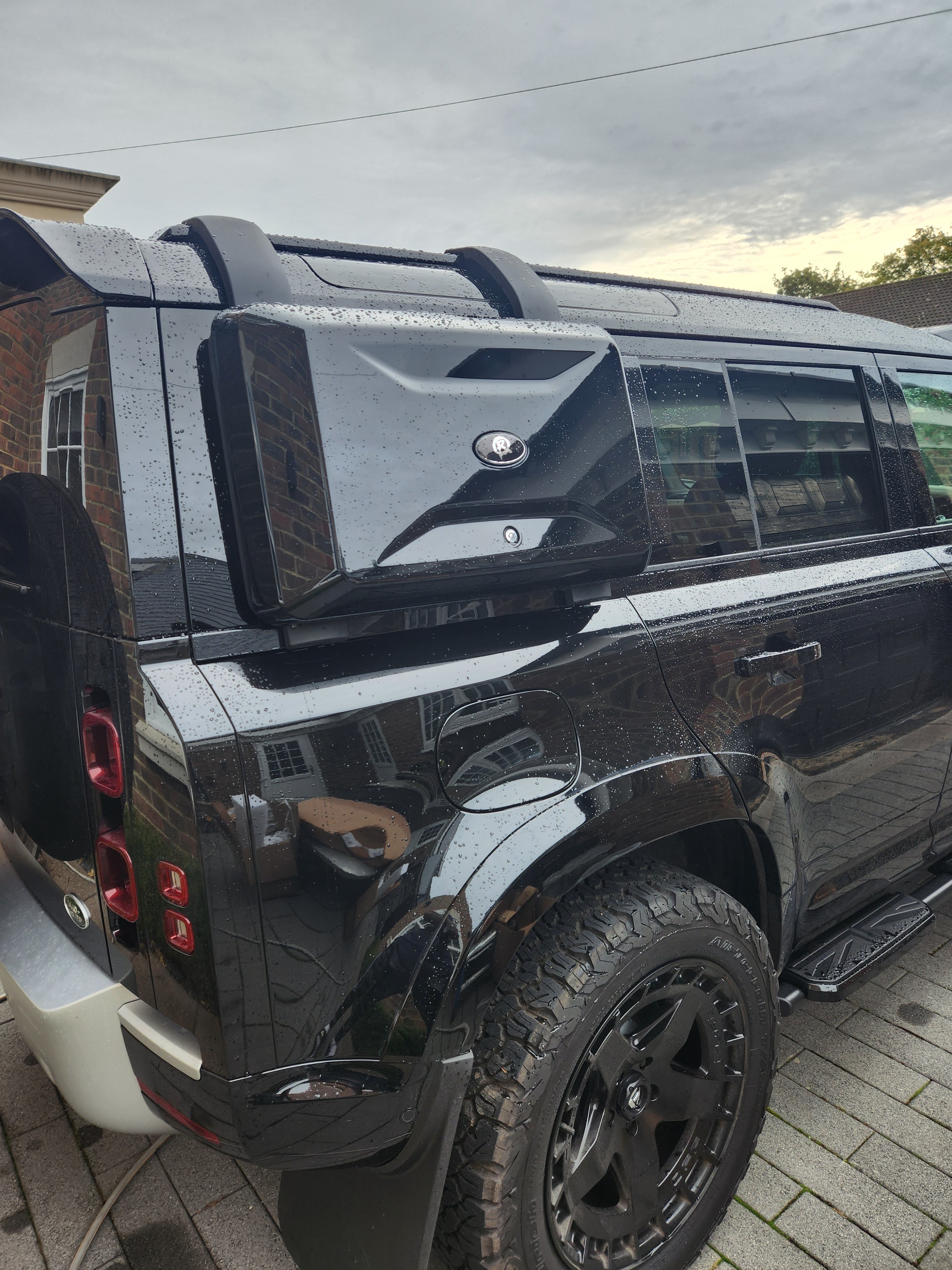 DEFENDER L663 SIDE BOX
