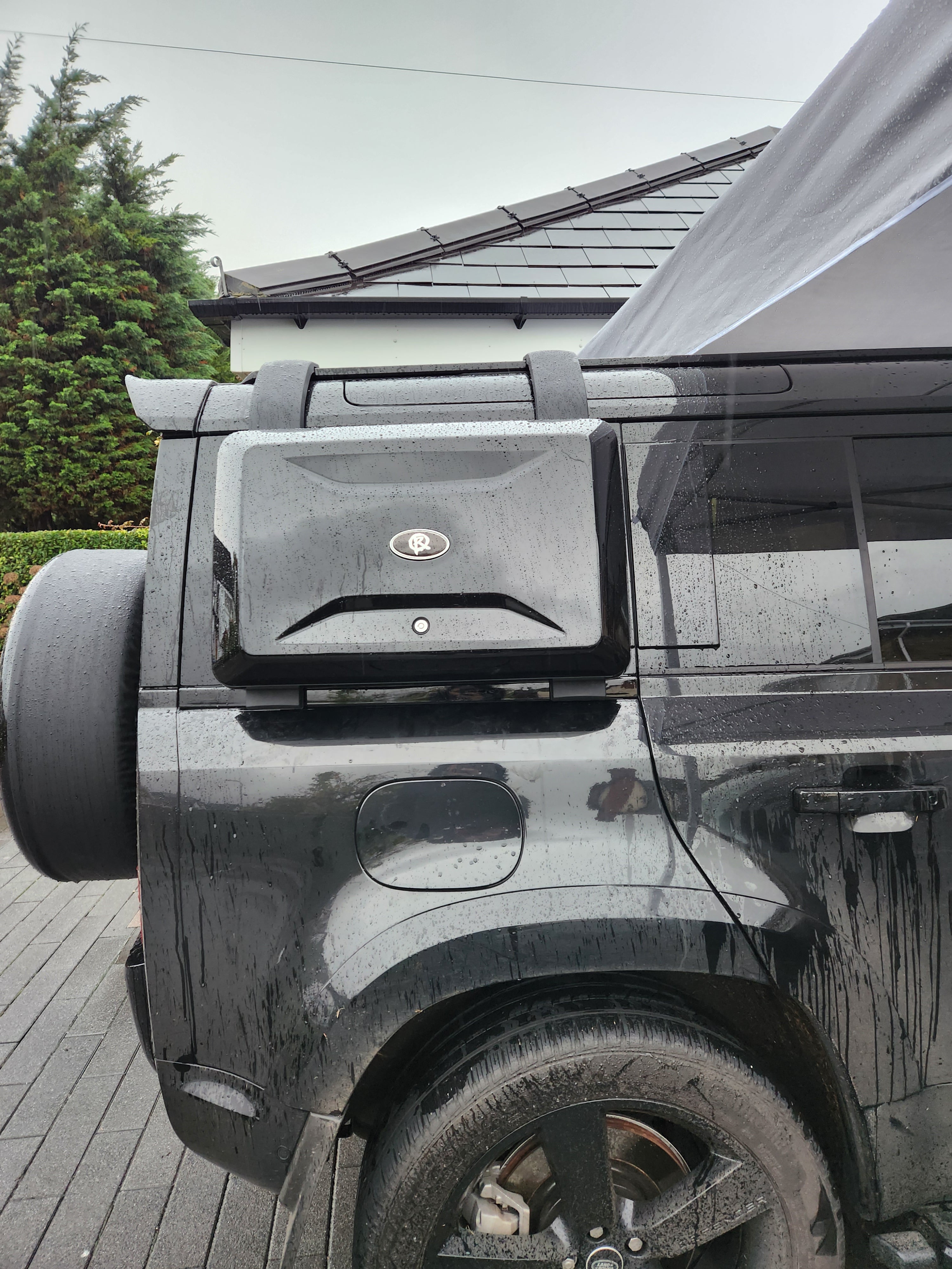 DEFENDER GEAR CARRIER
