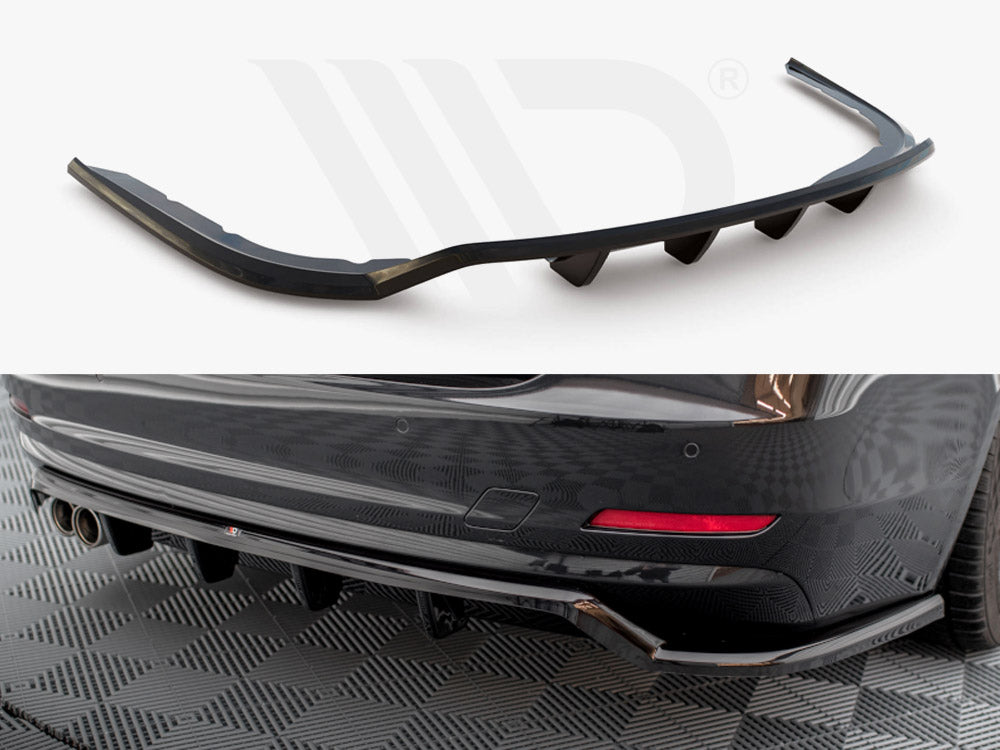 Central Rear Splitter (Vertical Bars) Bmw 4 Gran Coupe F36