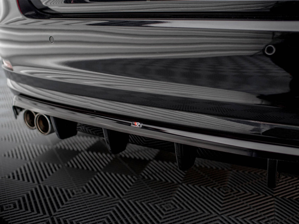 Central Rear Splitter (Vertical Bars) Bmw 4 Gran Coupe F36