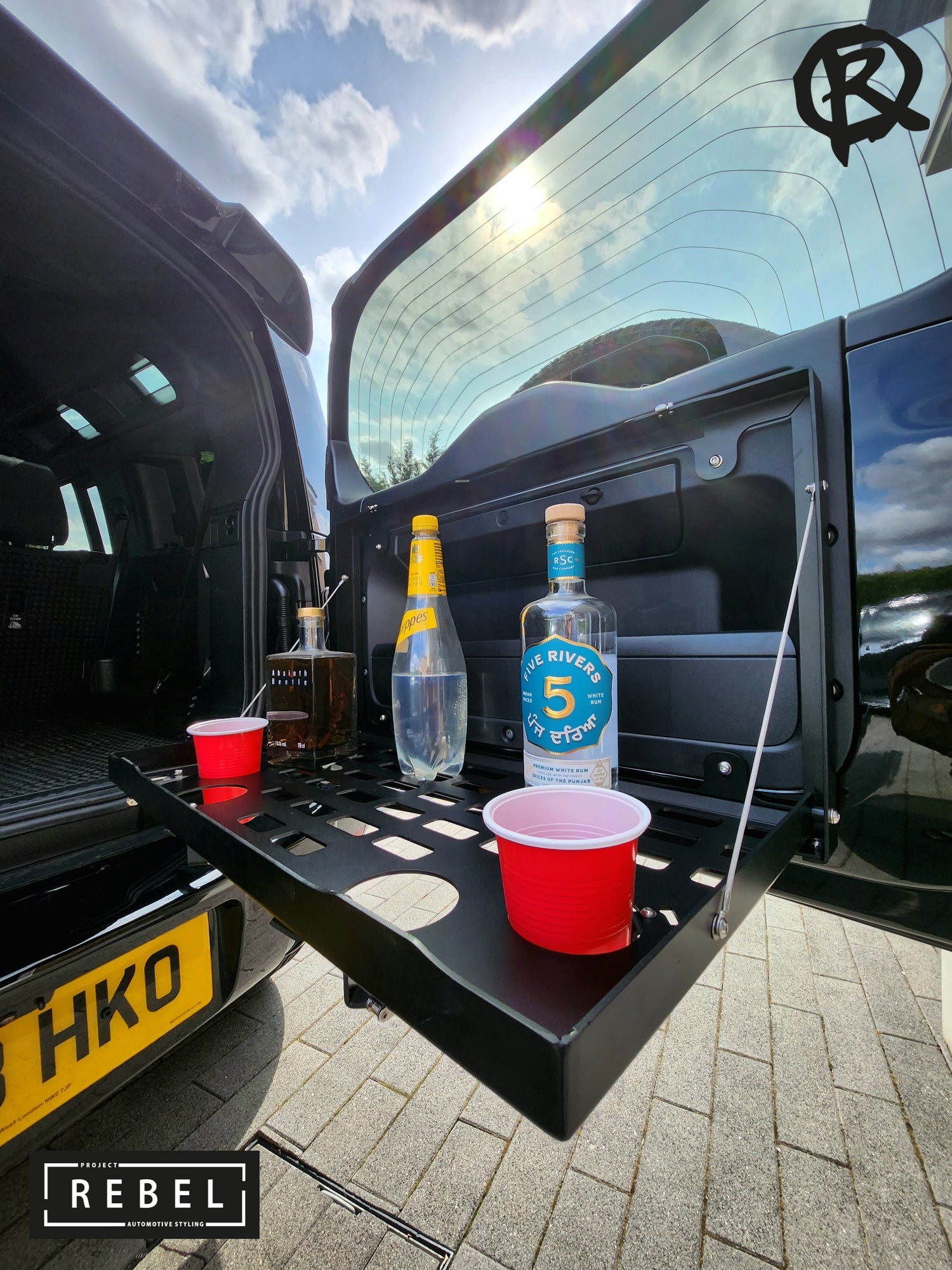 L663 BLACK TAILGATE TABLE