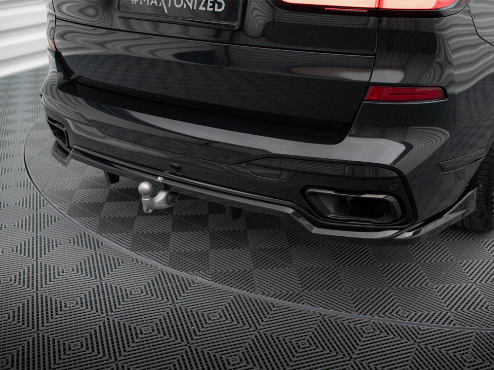 Central Rear Splitter (Vertical Bars) Bmw X7 M-Pack G07 Facelift