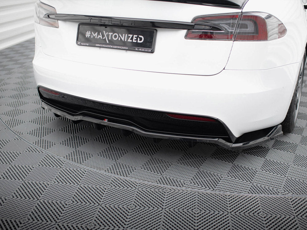 Rear Splitter (Vertical Bars) V.1 Tesla Model S Plaid Mk1 Facelift