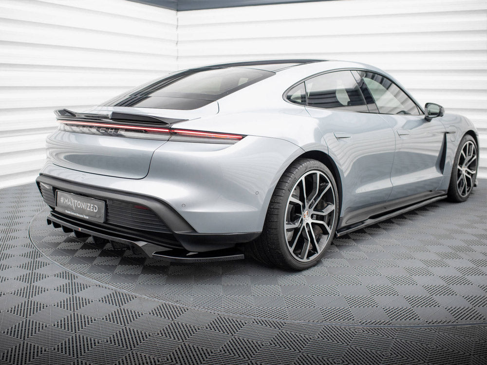 Rear Splitter (Vertical Bars) Porsche Taycan / Taycan 4 / Taycan 4S / Taycan Gts Mk1