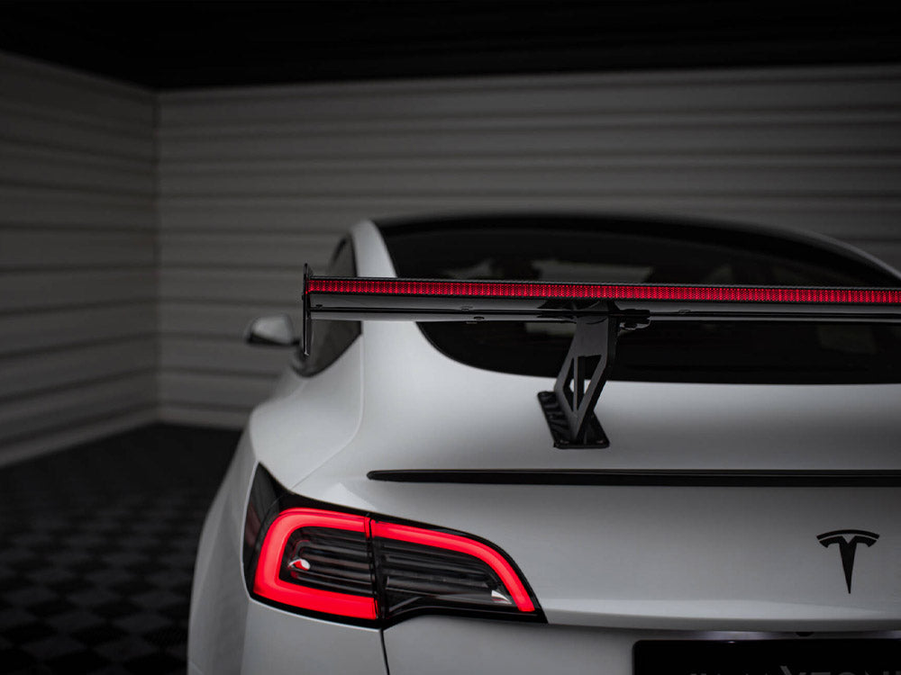 Carbon Spoiler + LED Tesla Model 3