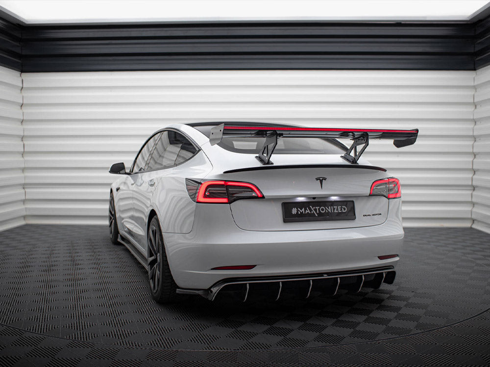 Carbon Spoiler + LED Tesla Model 3