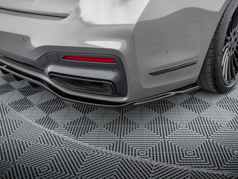 Rear Splitter (Vertical Bars) V.2 Bmw 7 M-Pack G11 / G12 Facelift