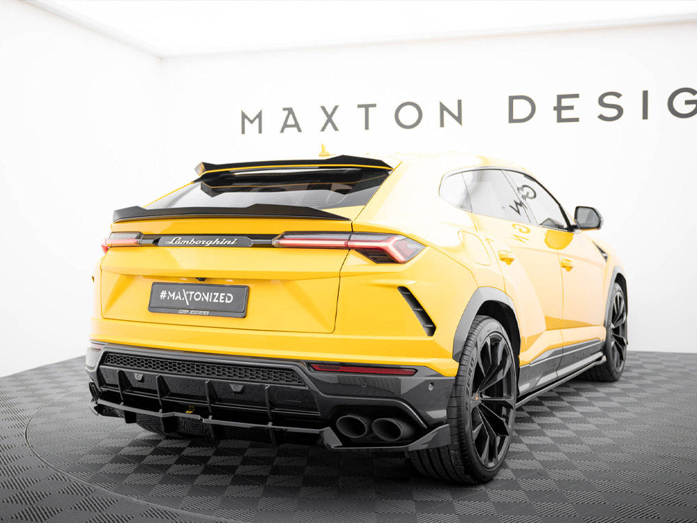 Central Rear Splitter (Vertical Bars) Lamborghini URUS Mk1