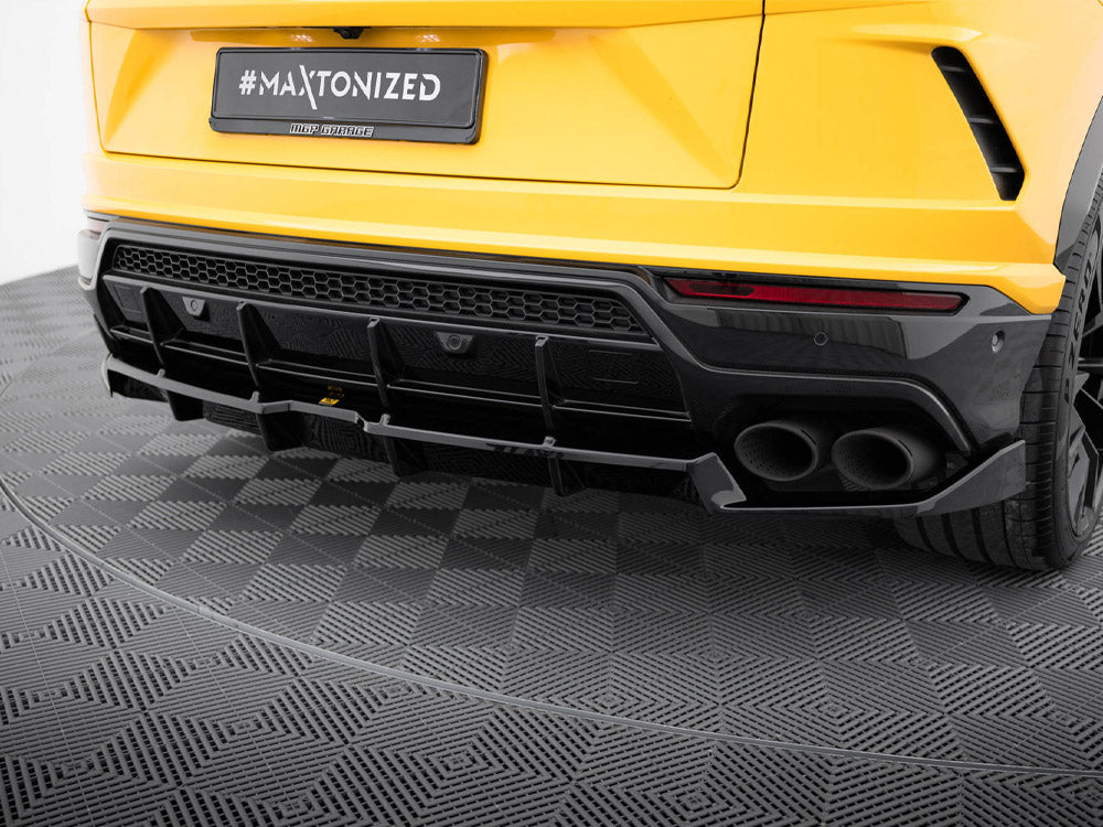 Central Rear Splitter (Vertical Bars) Lamborghini URUS Mk1