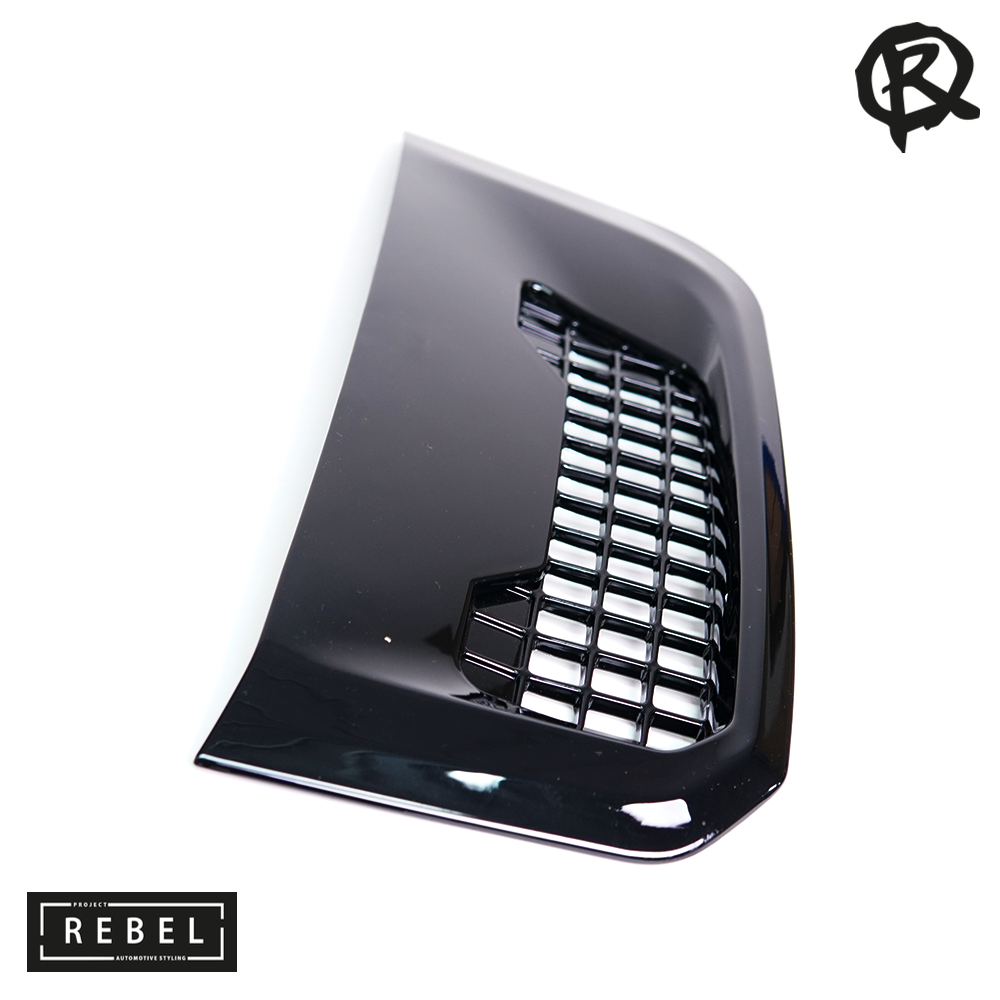 Defender L663 Side Vent Gloss Black v2