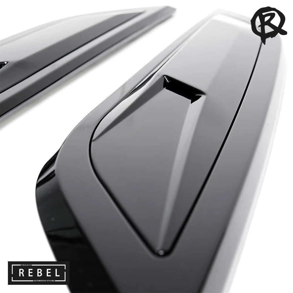 Defender L663 Gloss Black Bonnet Insert v2