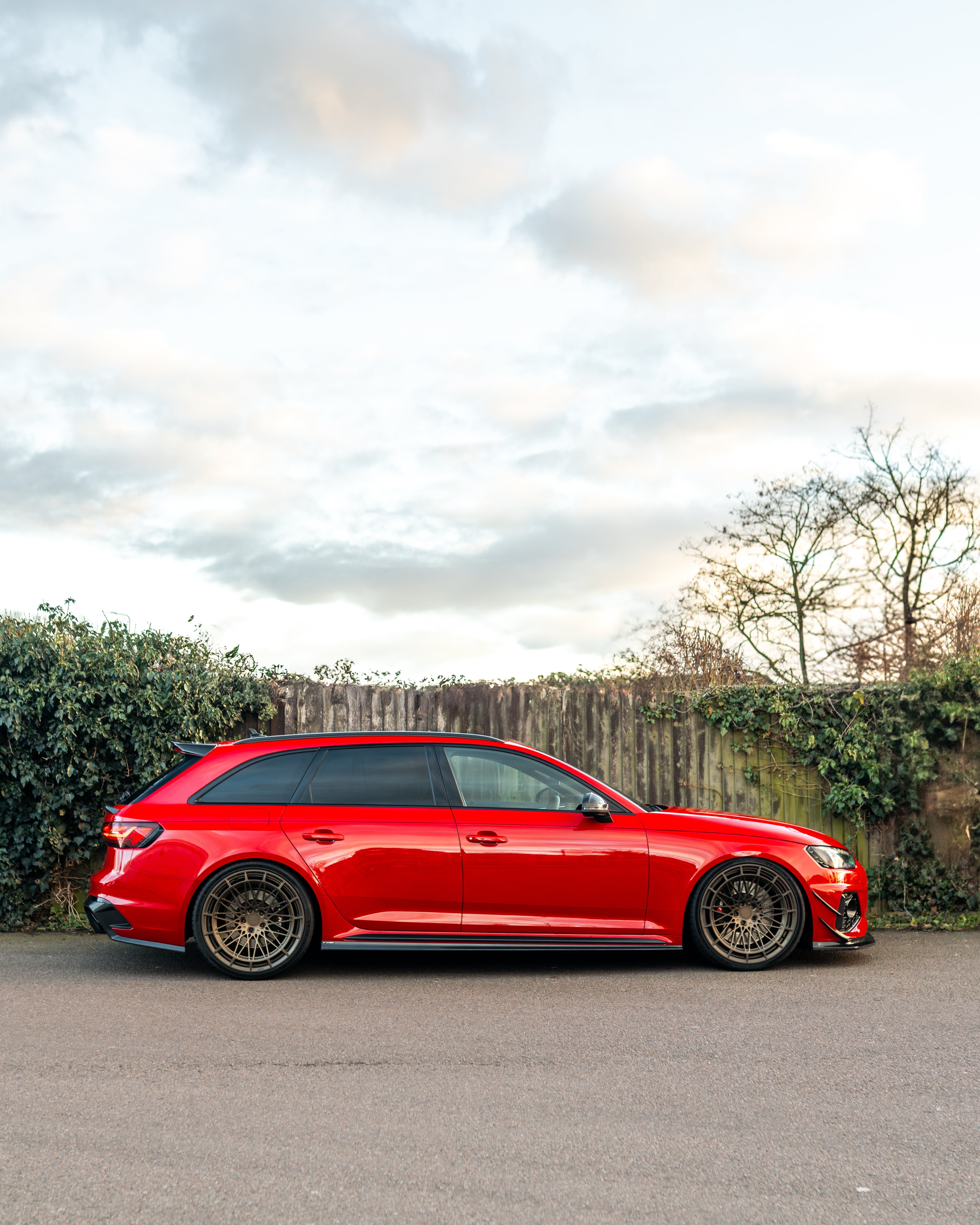 AUDI RS4 B9.5 CARBON FIBRE SIDE SKIRTS - CT DESIGN