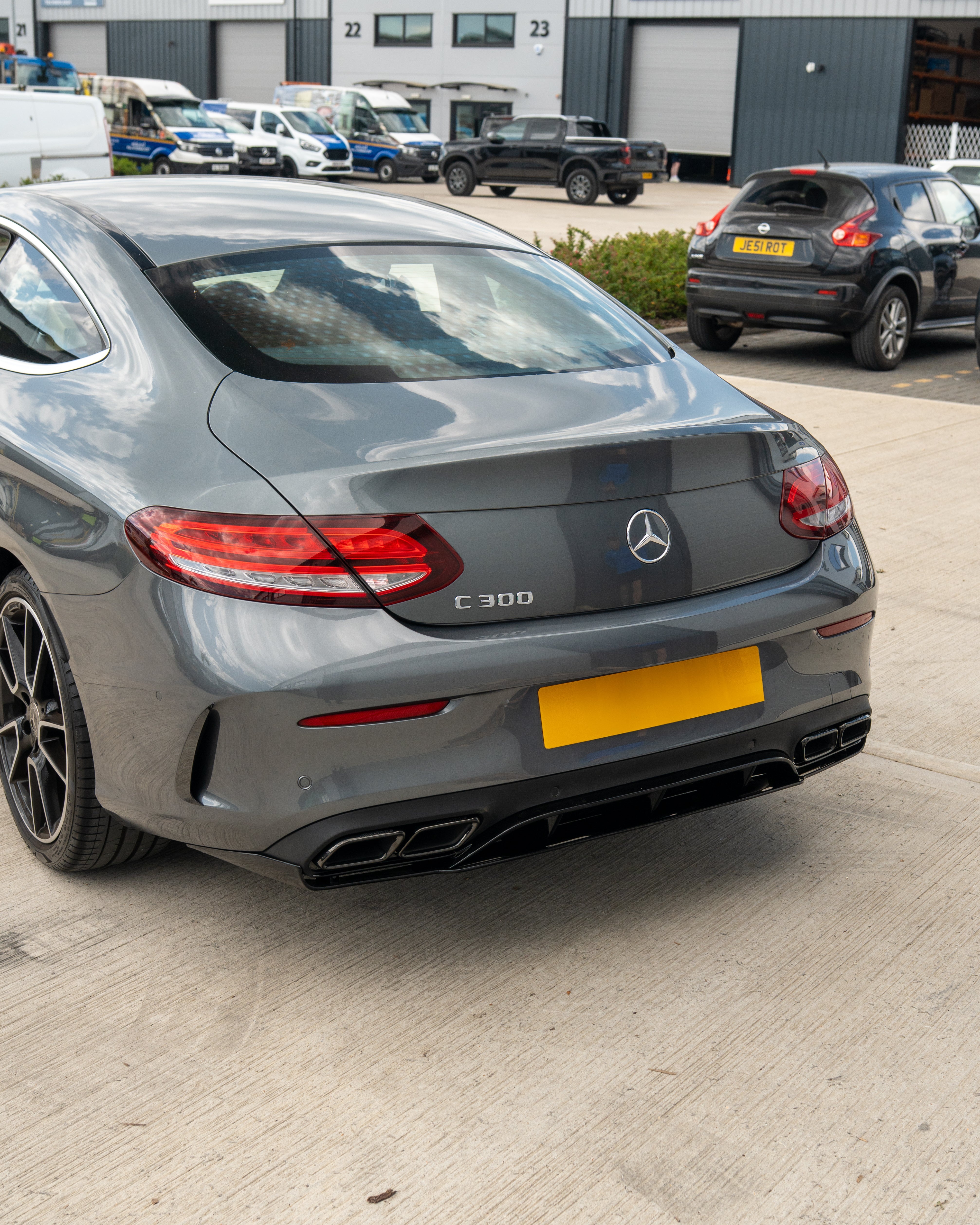 MERCEDES C-CLASS COUPE W205 GLOSS BLACK DIFFUSER & BLACK TIPS