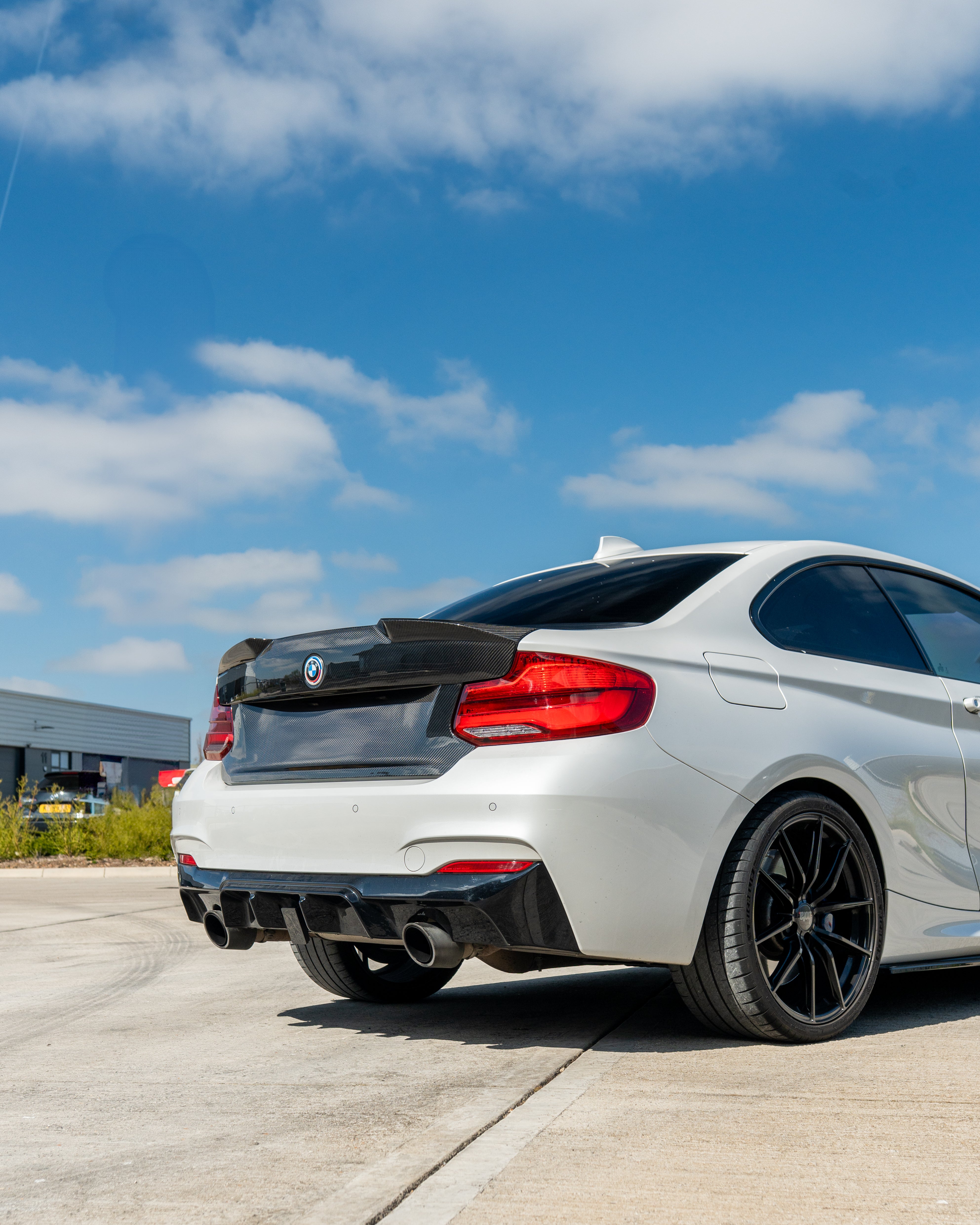 BMW M2 / M2C F87 & F22 2 SERIES CARBON FIBRE BOOTLID