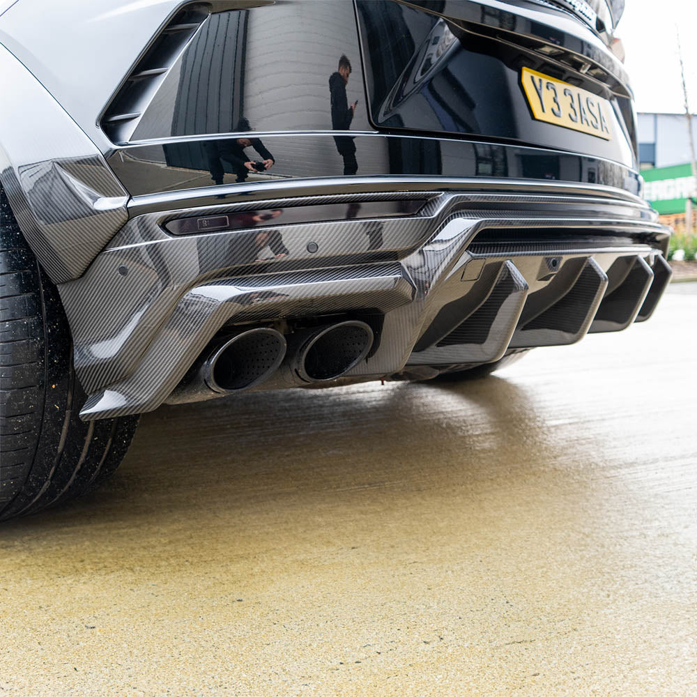 LAMBORGHINI URUS CARBON FIBRE DIFFUSER - CT DESIGN