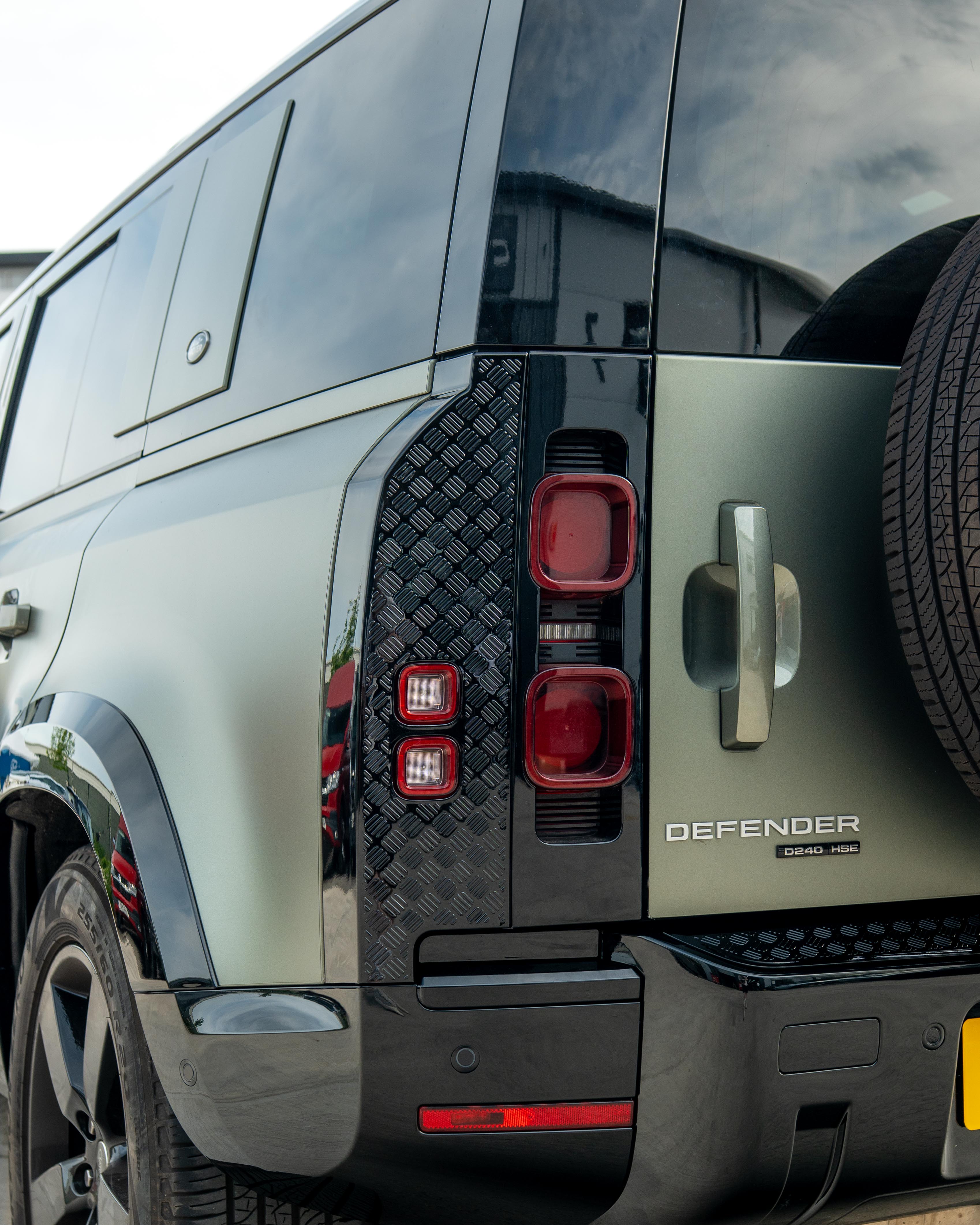 LAND ROVER DEFENDER L663 110 GLOSS BLACK ANTI SCRATCH TRIM SET